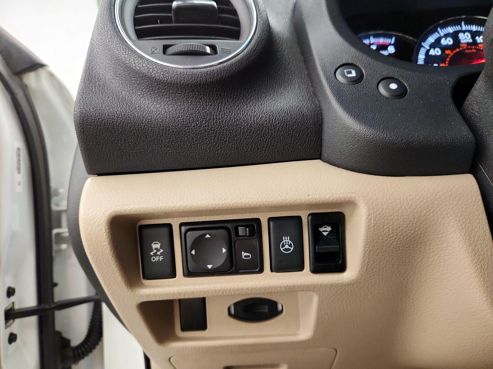 Thumbnail: 2014 Nissan Maxima - 13