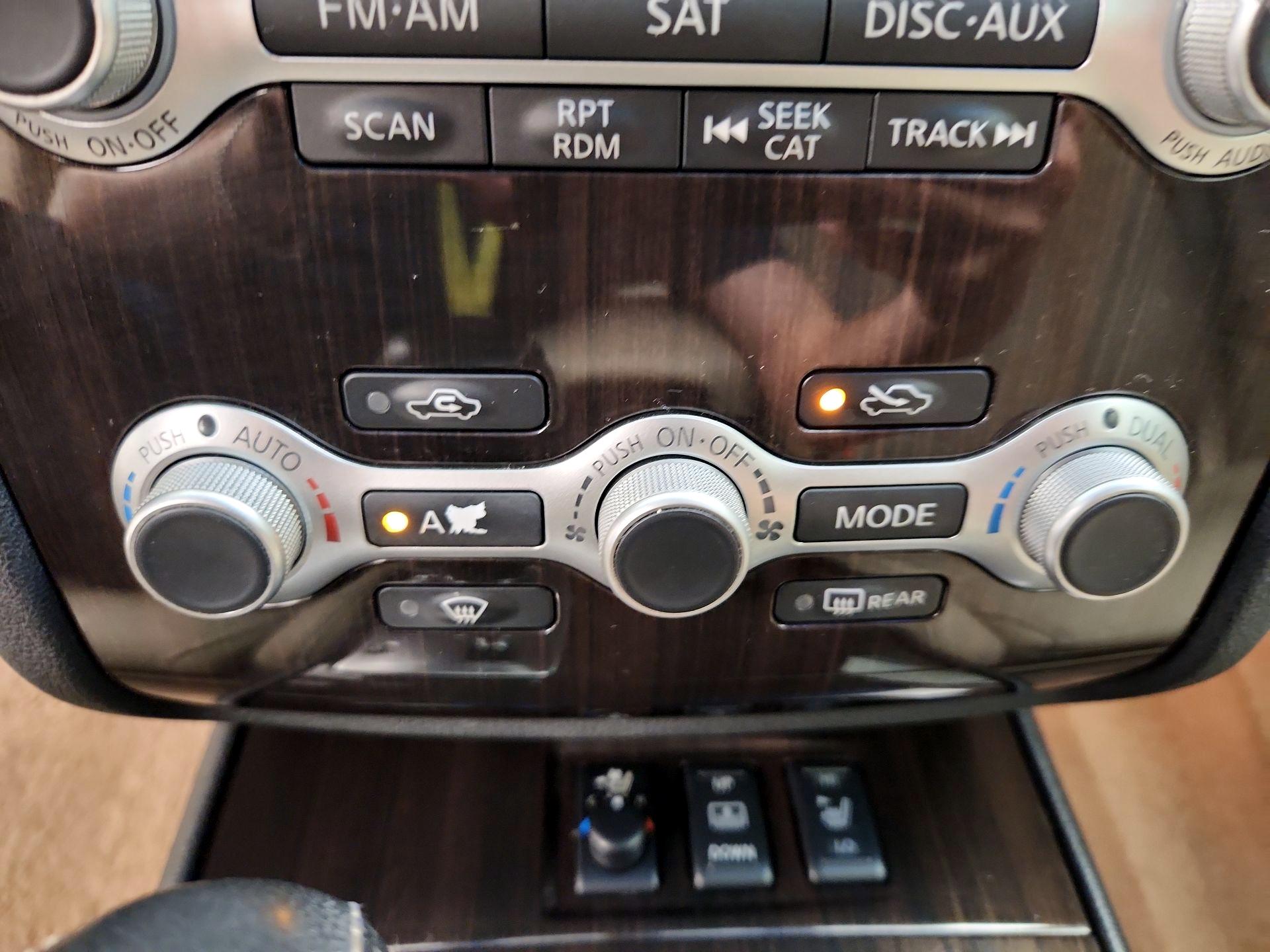 Thumbnail: 2014 Nissan Maxima - 17