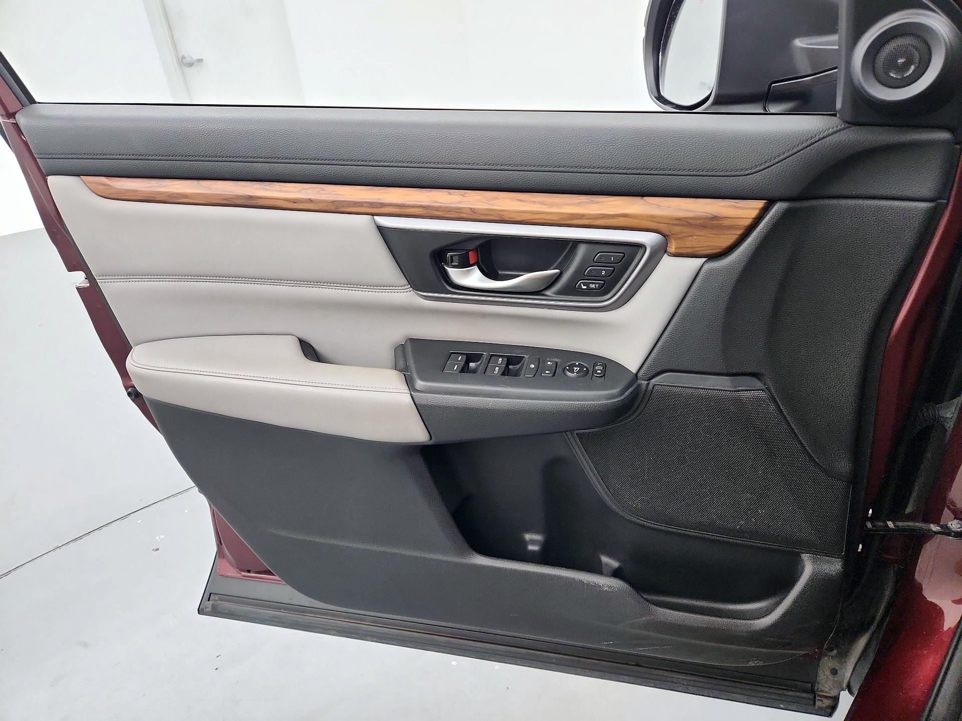 Thumbnail: 2017 Honda CR-V - 12