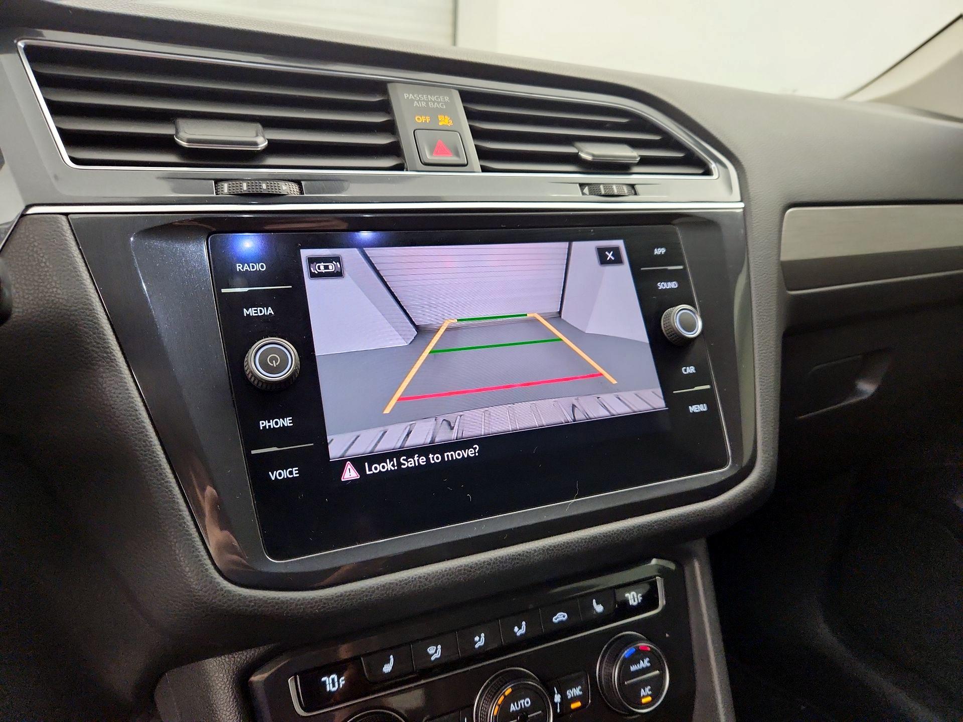 Thumbnail: 2021 Volkswagen Tiguan - 14