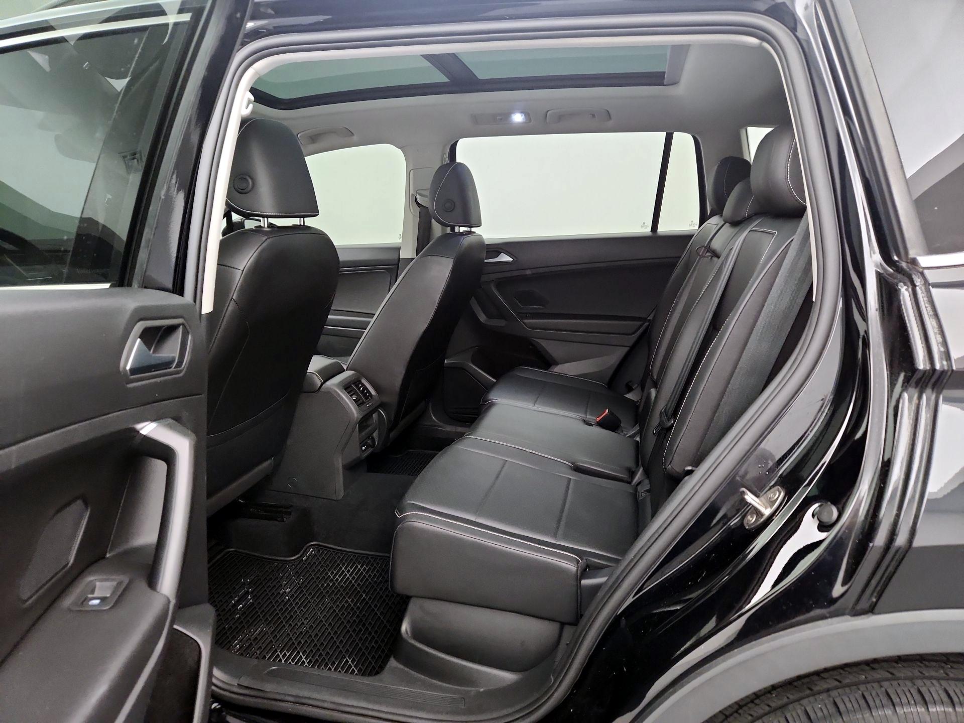 Thumbnail: 2021 Volkswagen Tiguan - 20