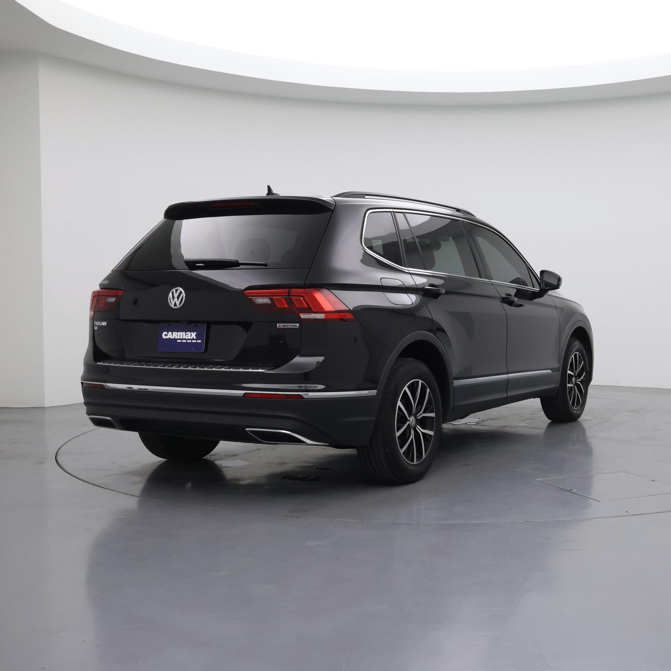 Thumbnail: 2021 Volkswagen Tiguan - 8