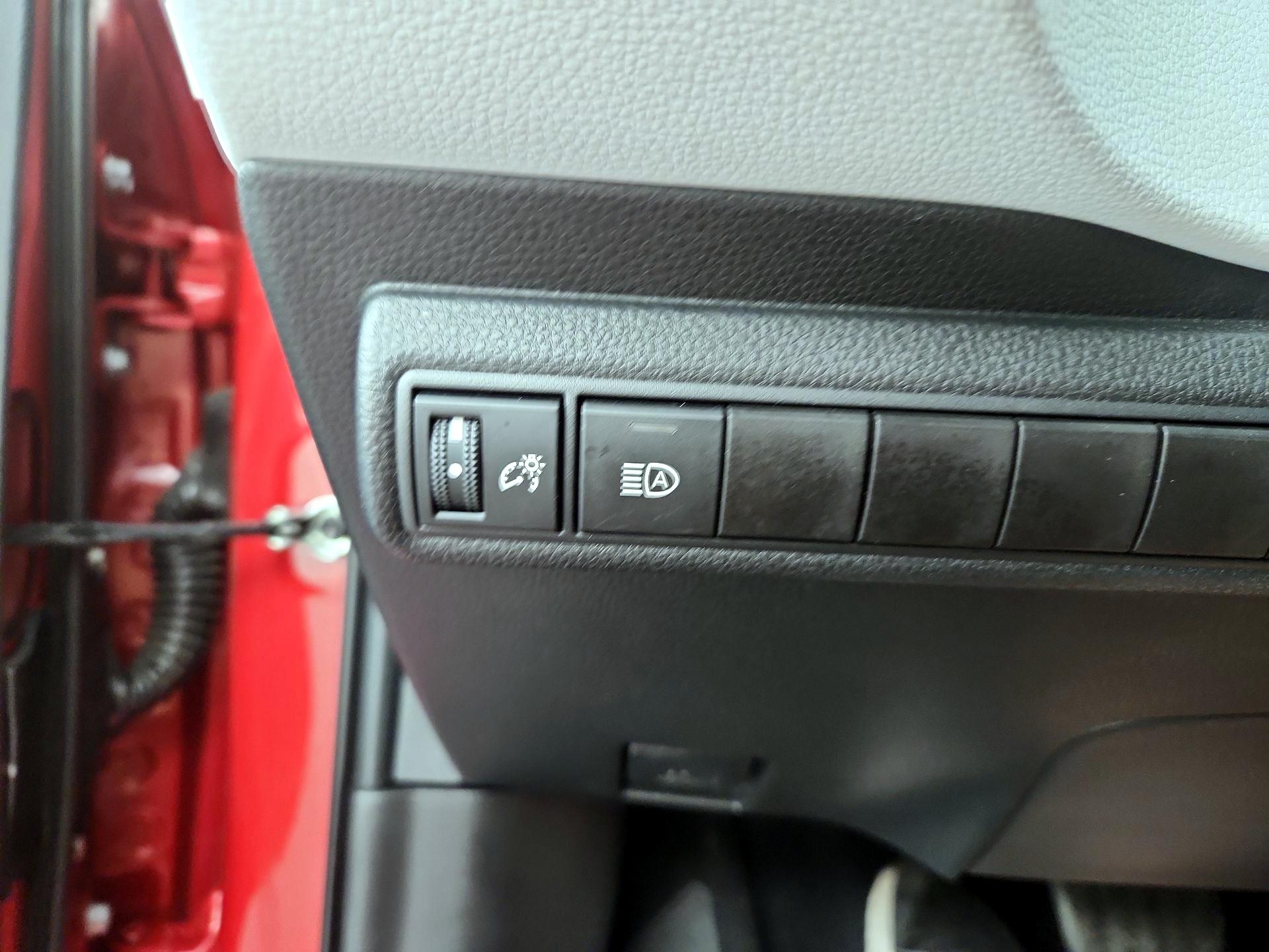 Thumbnail: 2021 Toyota Corolla - 13