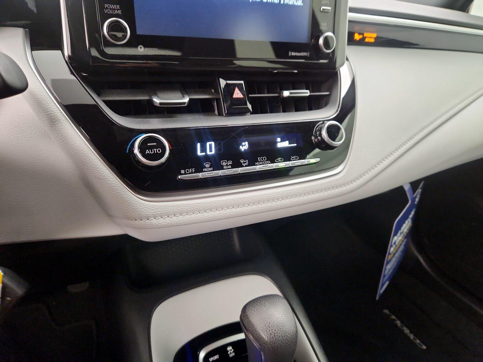 Thumbnail: 2021 Toyota Corolla - 16