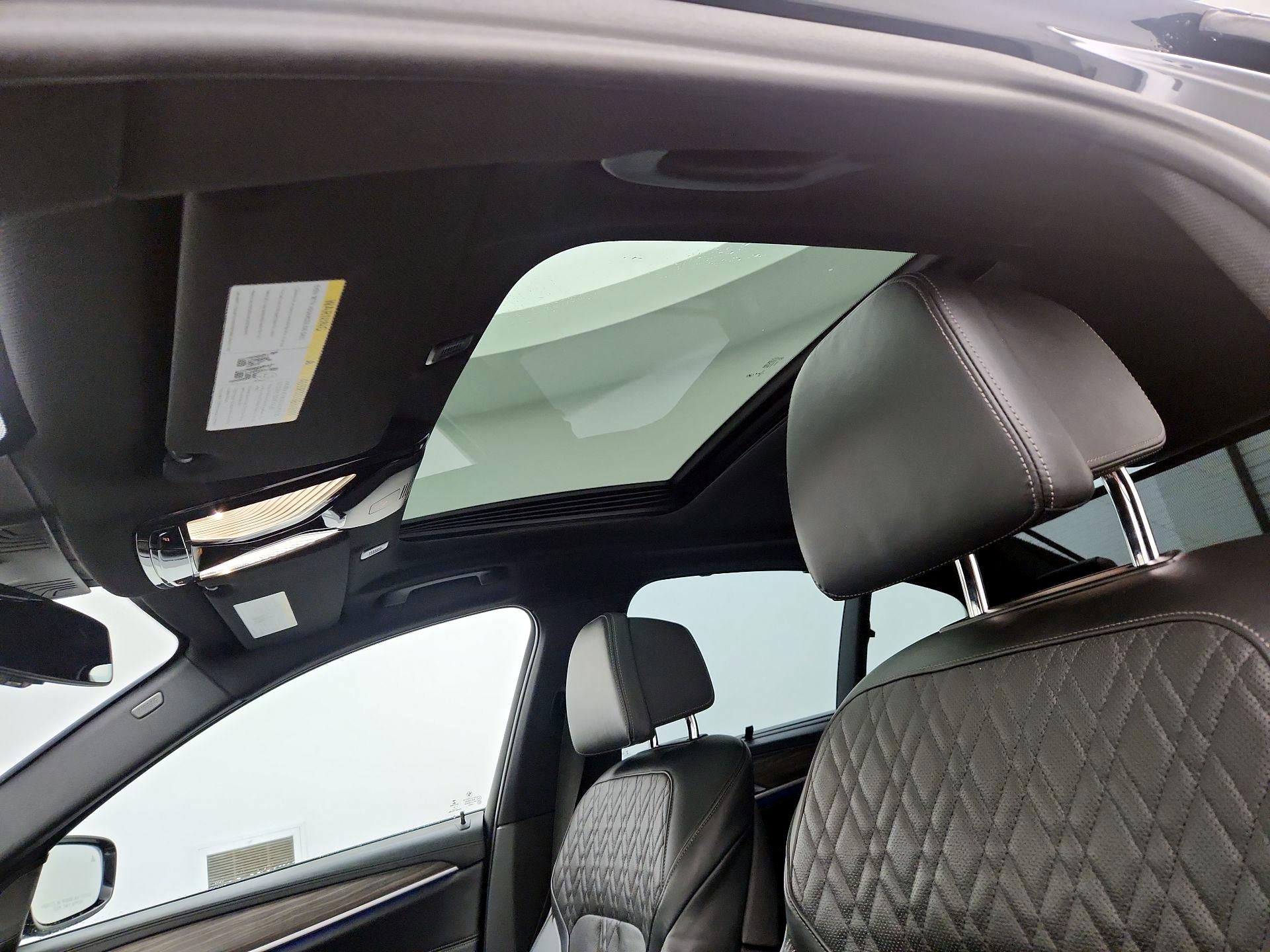 Thumbnail: 2019 BMW 5 Series - 19