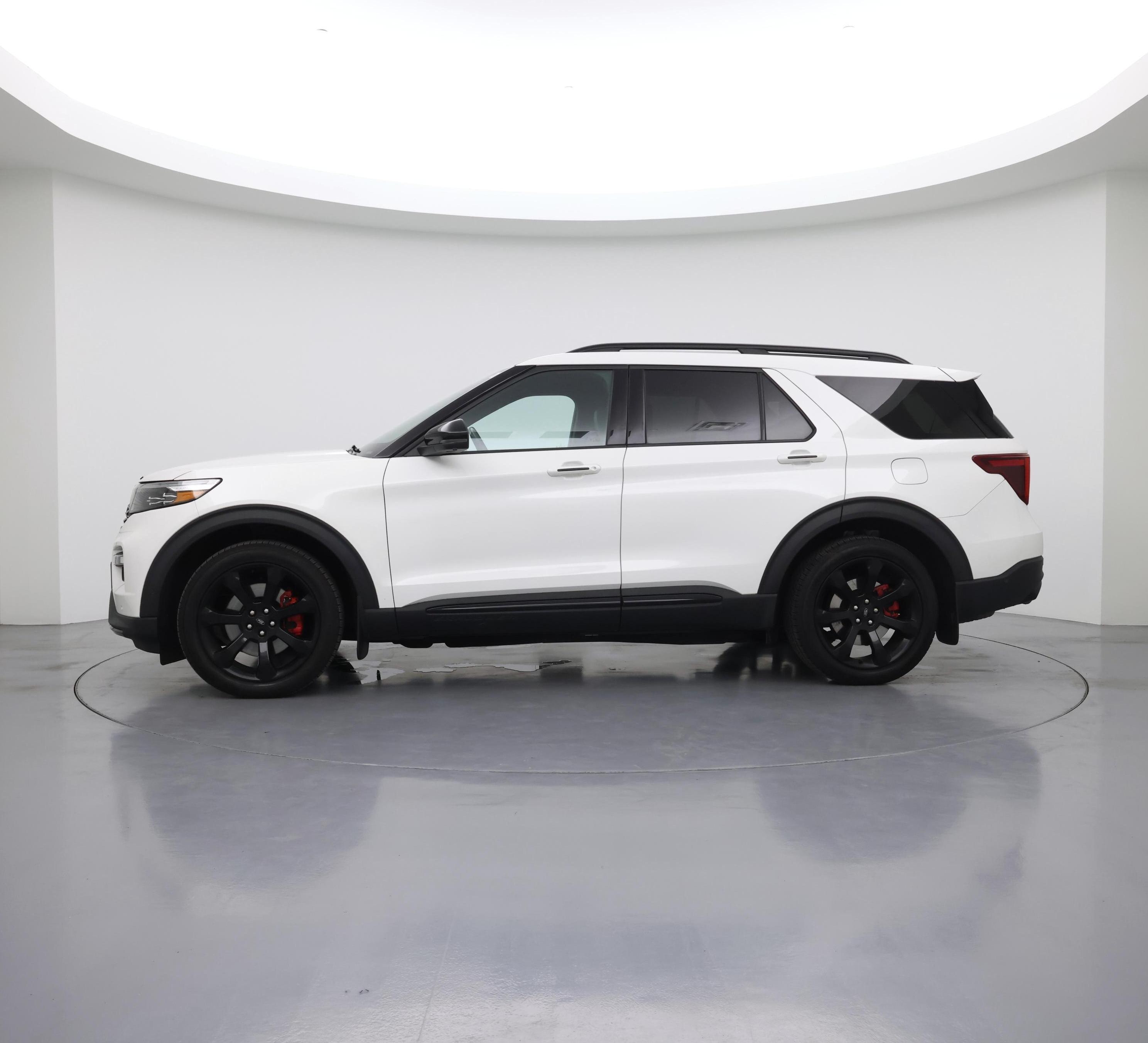 Thumbnail: 2021 Ford Explorer - 3