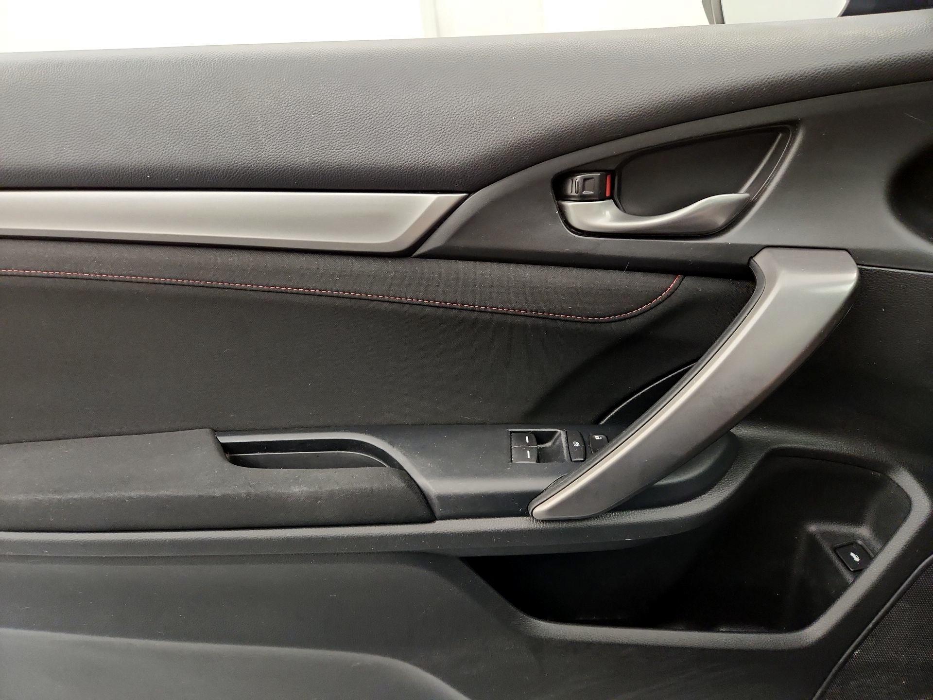 Thumbnail: 2018 Honda Civic - 12