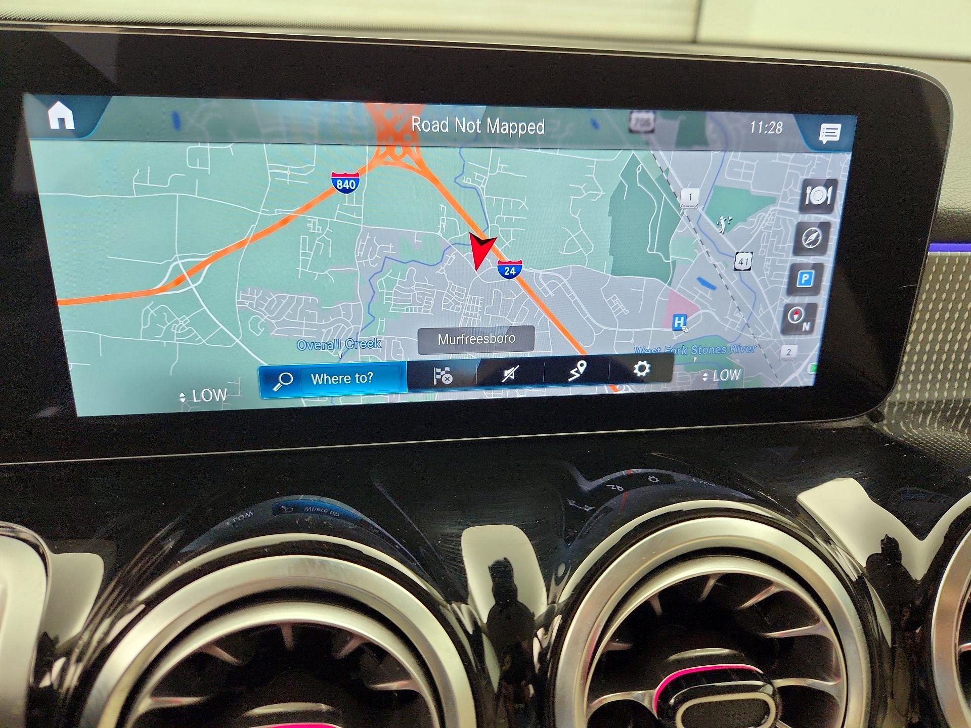 Thumbnail: 2022 Mercedes-Benz GLB - 14