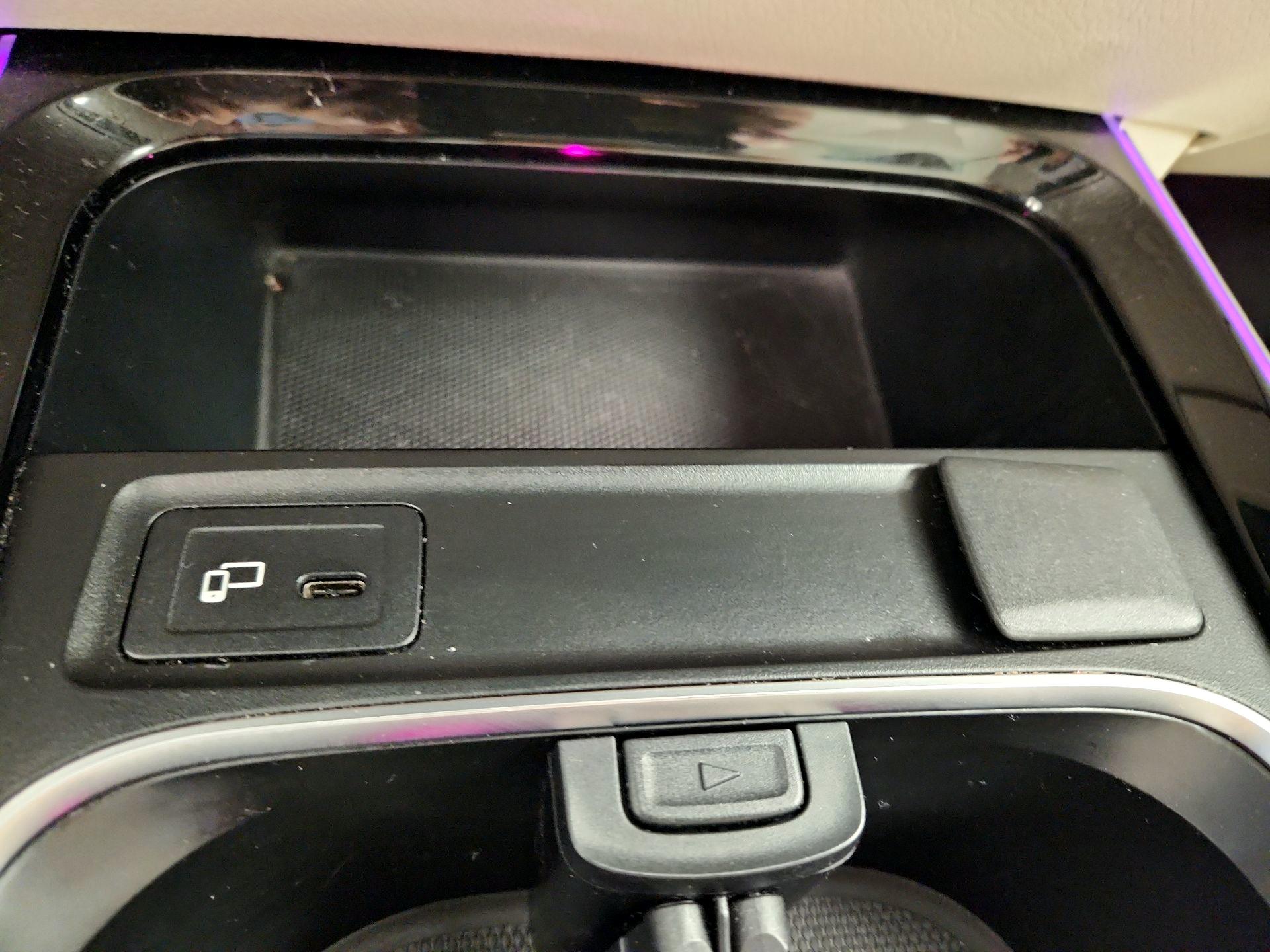 Thumbnail: 2022 Mercedes-Benz GLB - 19