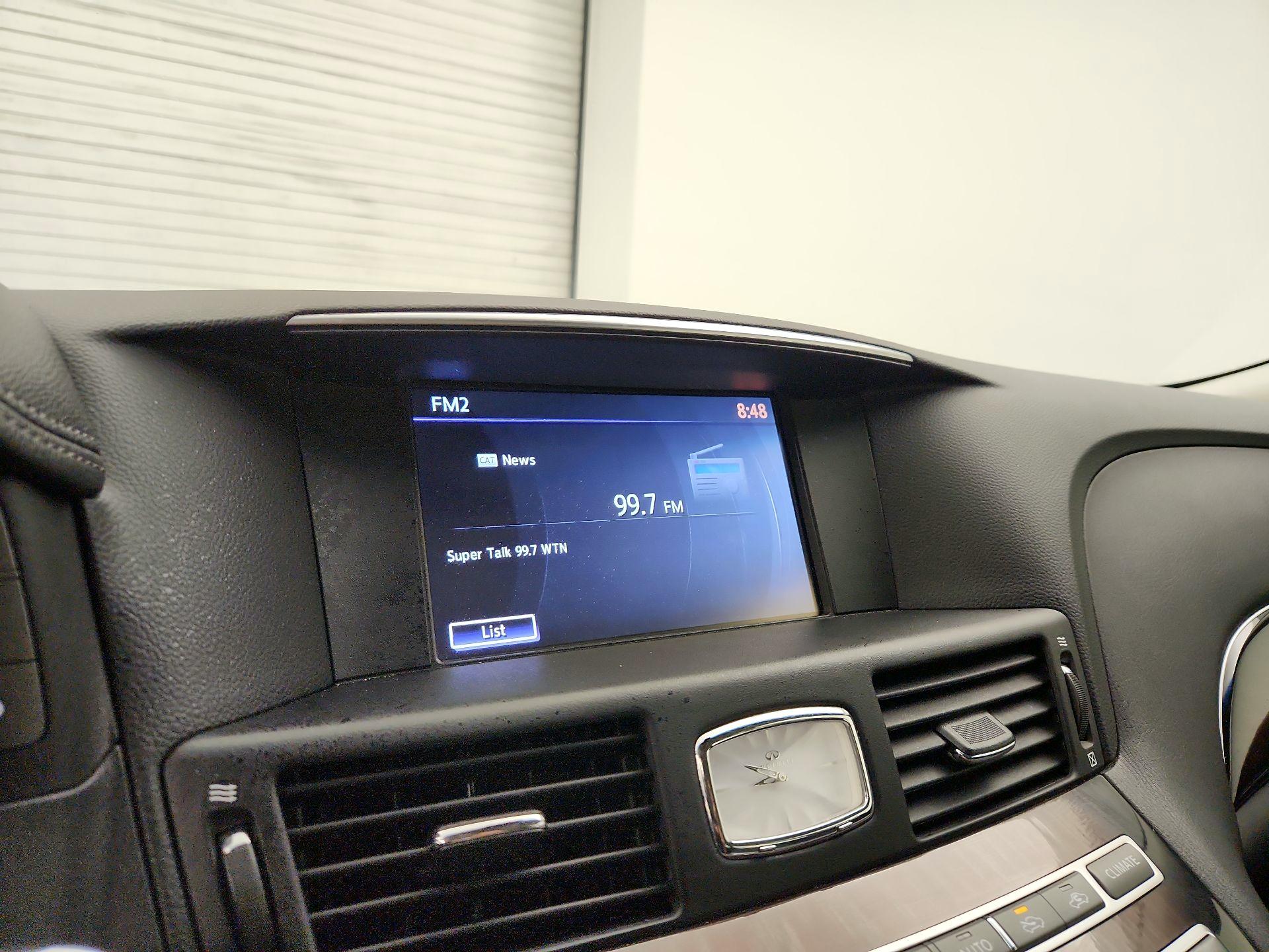 Thumbnail: 2016 INFINITI Q70 - 16