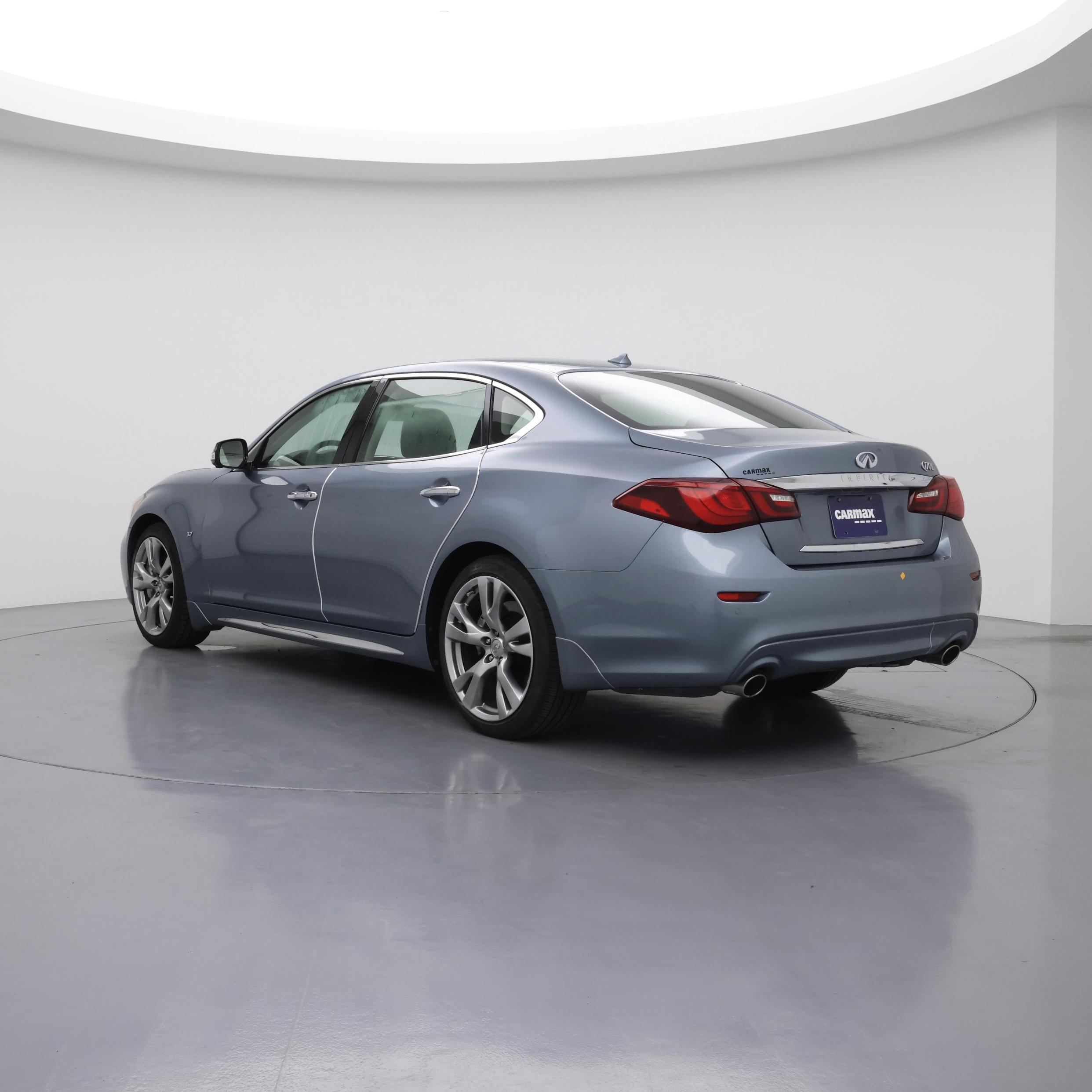 Thumbnail: 2016 INFINITI Q70 - 2