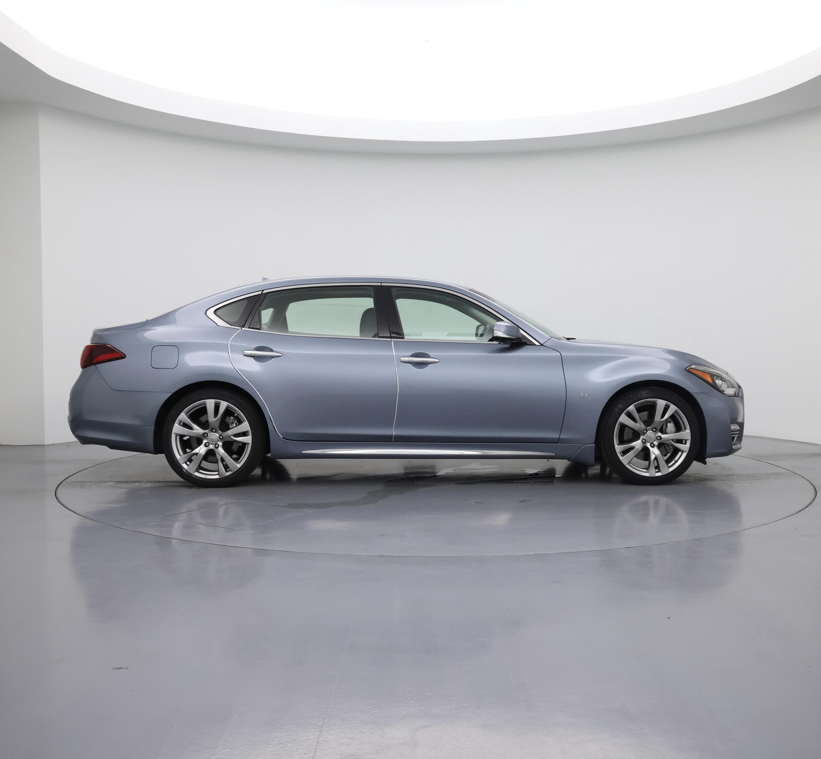 Thumbnail: 2016 INFINITI Q70 - 7