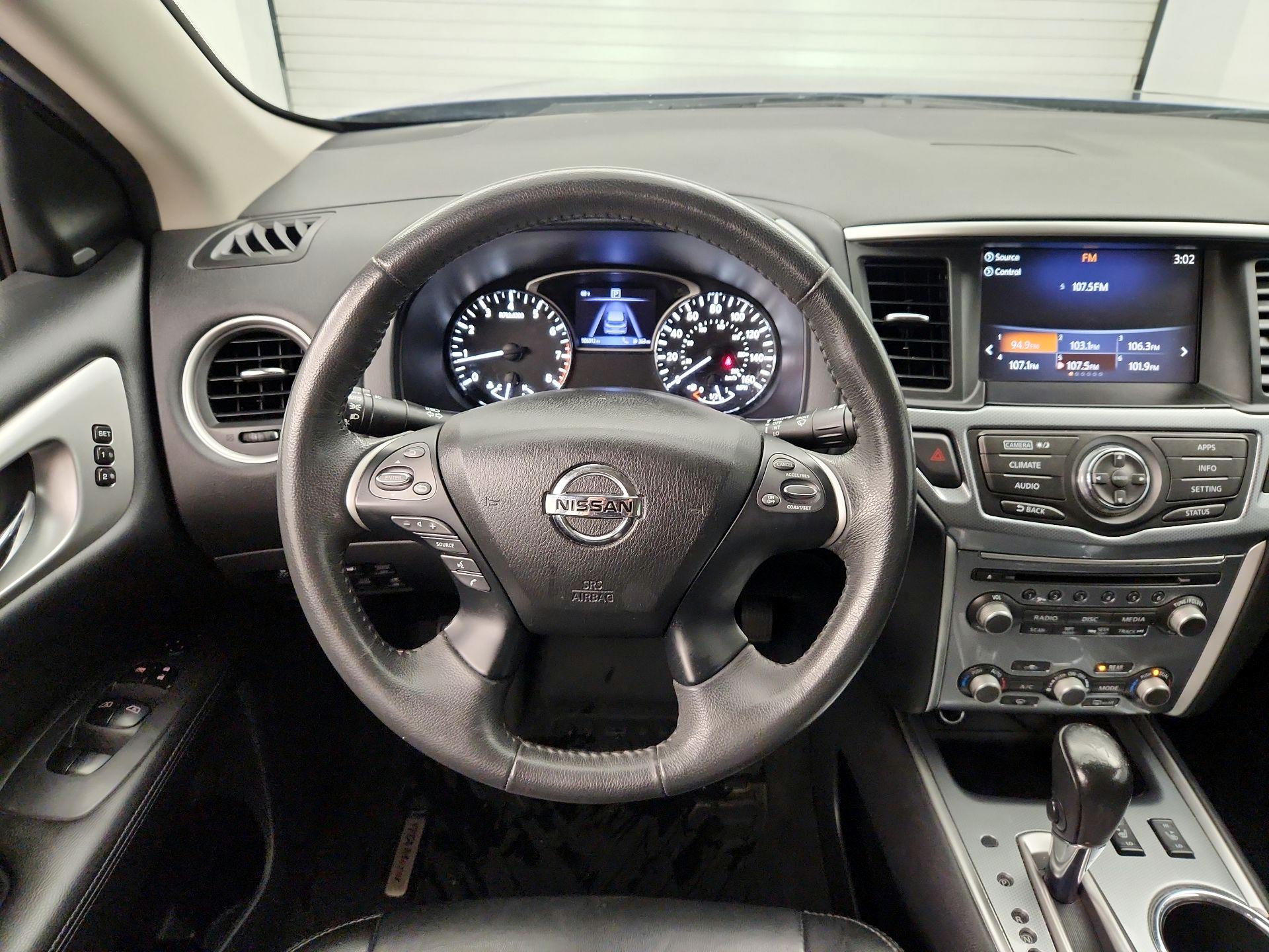 Thumbnail: 2017 Nissan Pathfinder - 10