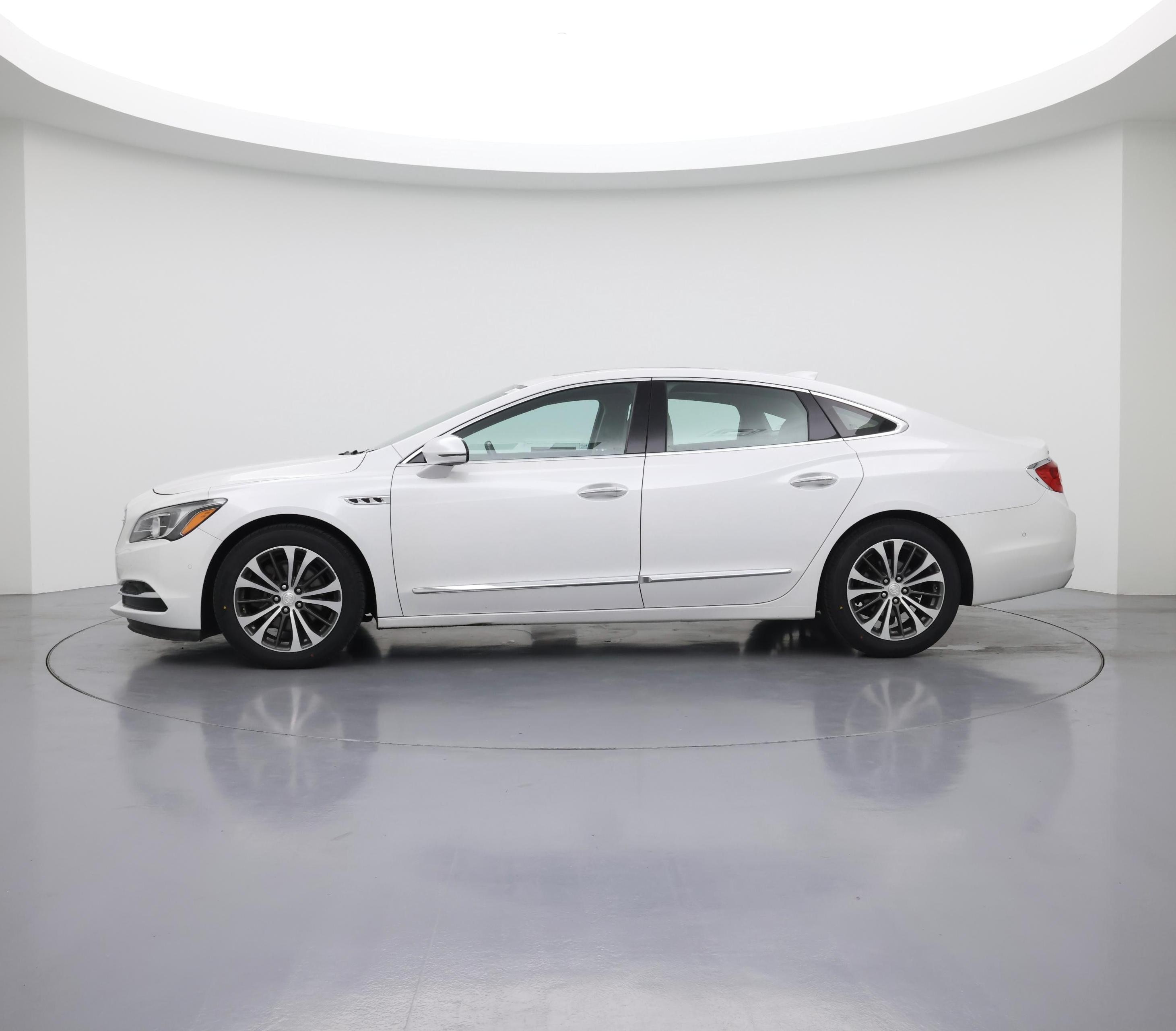 Thumbnail: 2017 Buick LaCrosse - 3