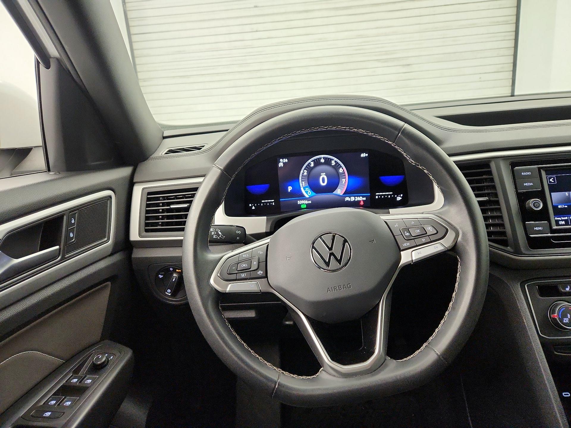 Thumbnail: 2023 Volkswagen Atlas - 10
