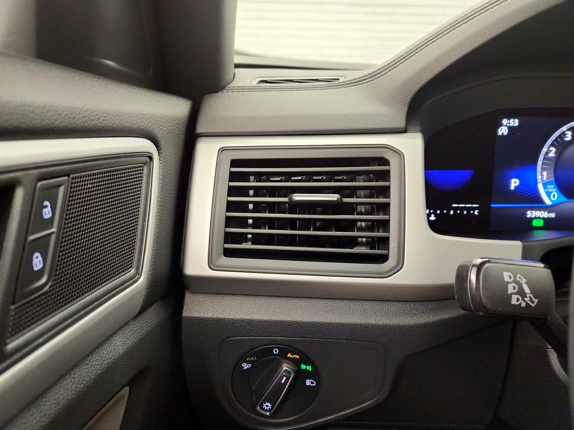 Thumbnail: 2023 Volkswagen Atlas - 13