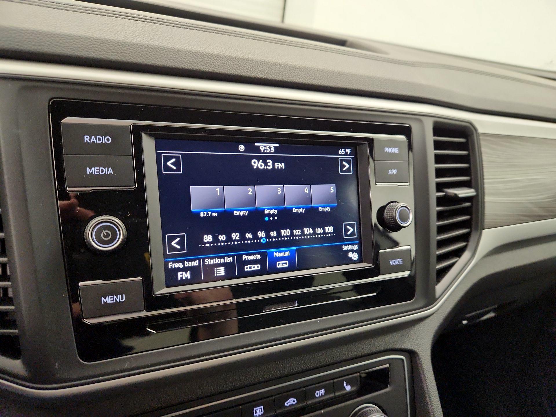 Thumbnail: 2023 Volkswagen Atlas - 15