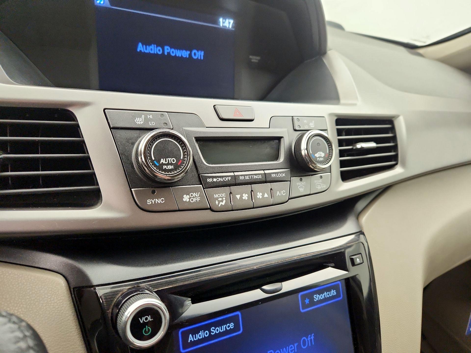 Thumbnail: 2016 Honda Odyssey - 16