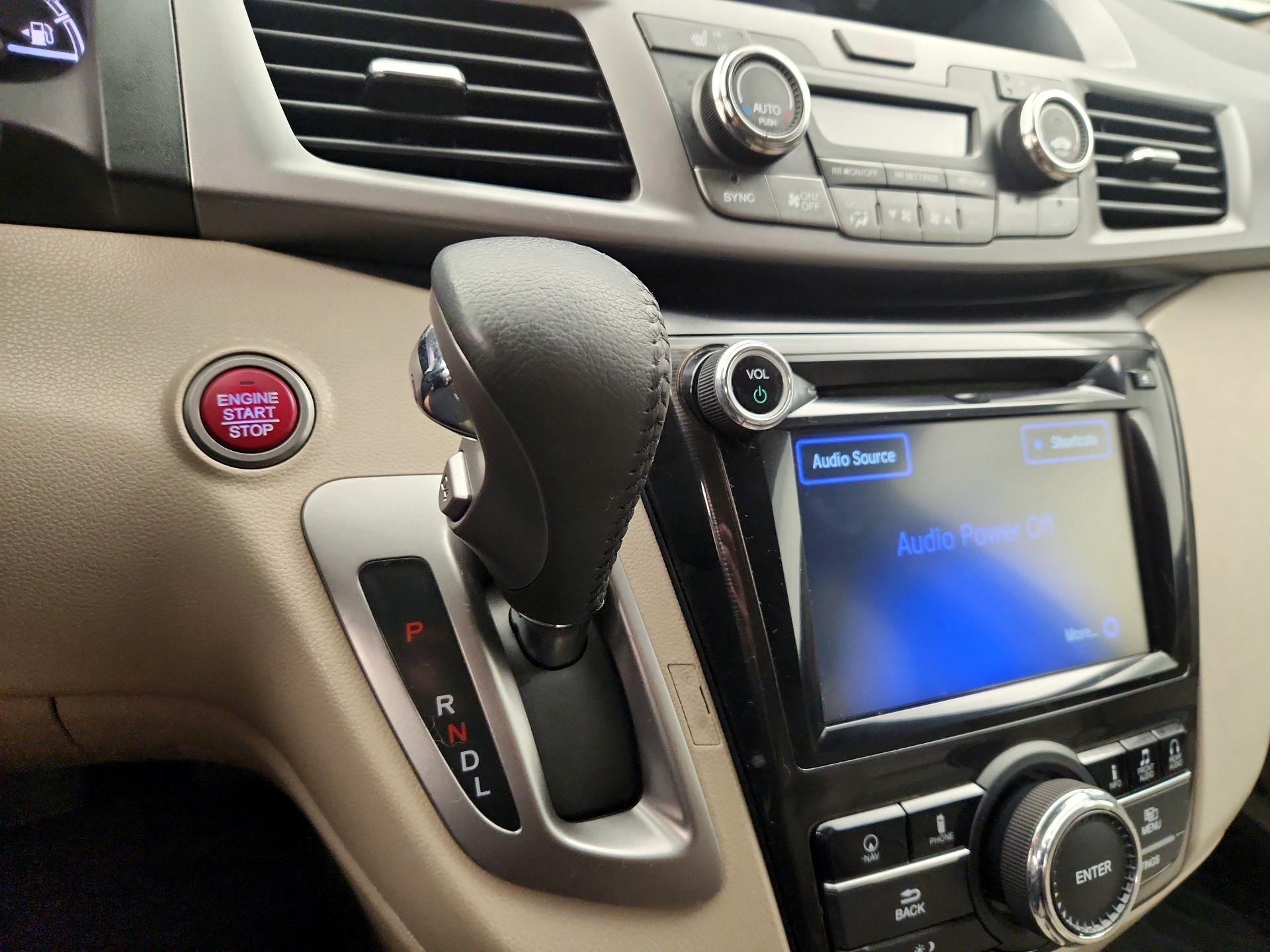 Thumbnail: 2016 Honda Odyssey - 17