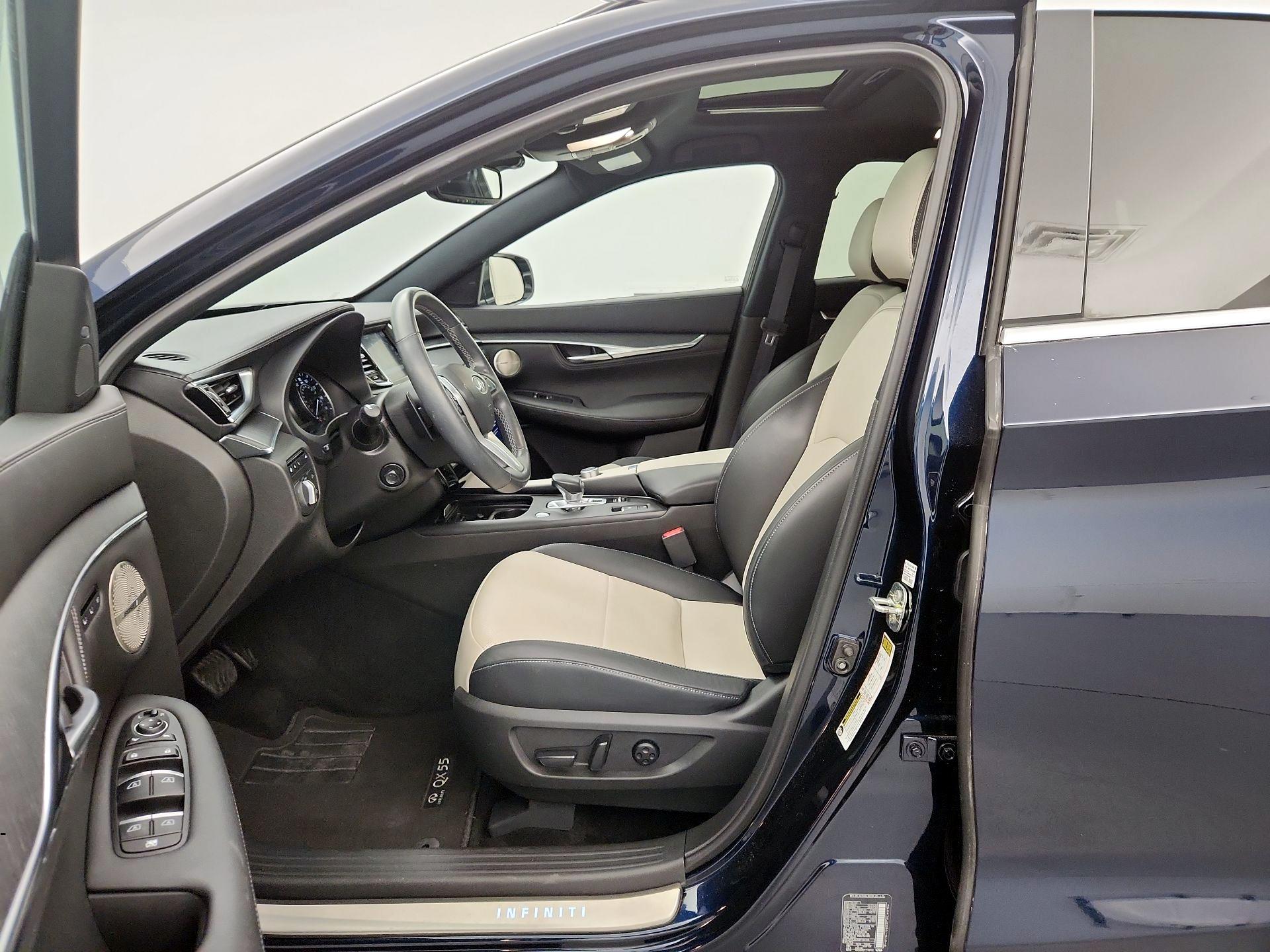 Thumbnail: 2023 INFINITI QX55 - 11