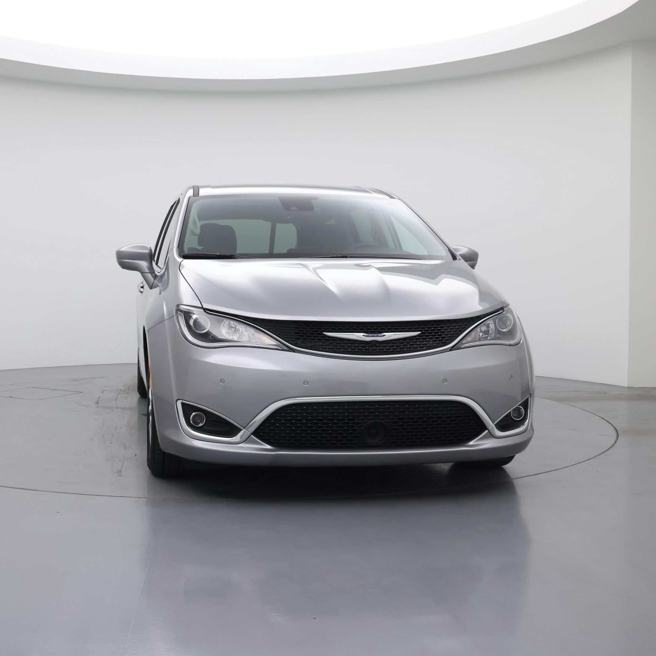 Thumbnail: 2019 Chrysler Pacifica - 5