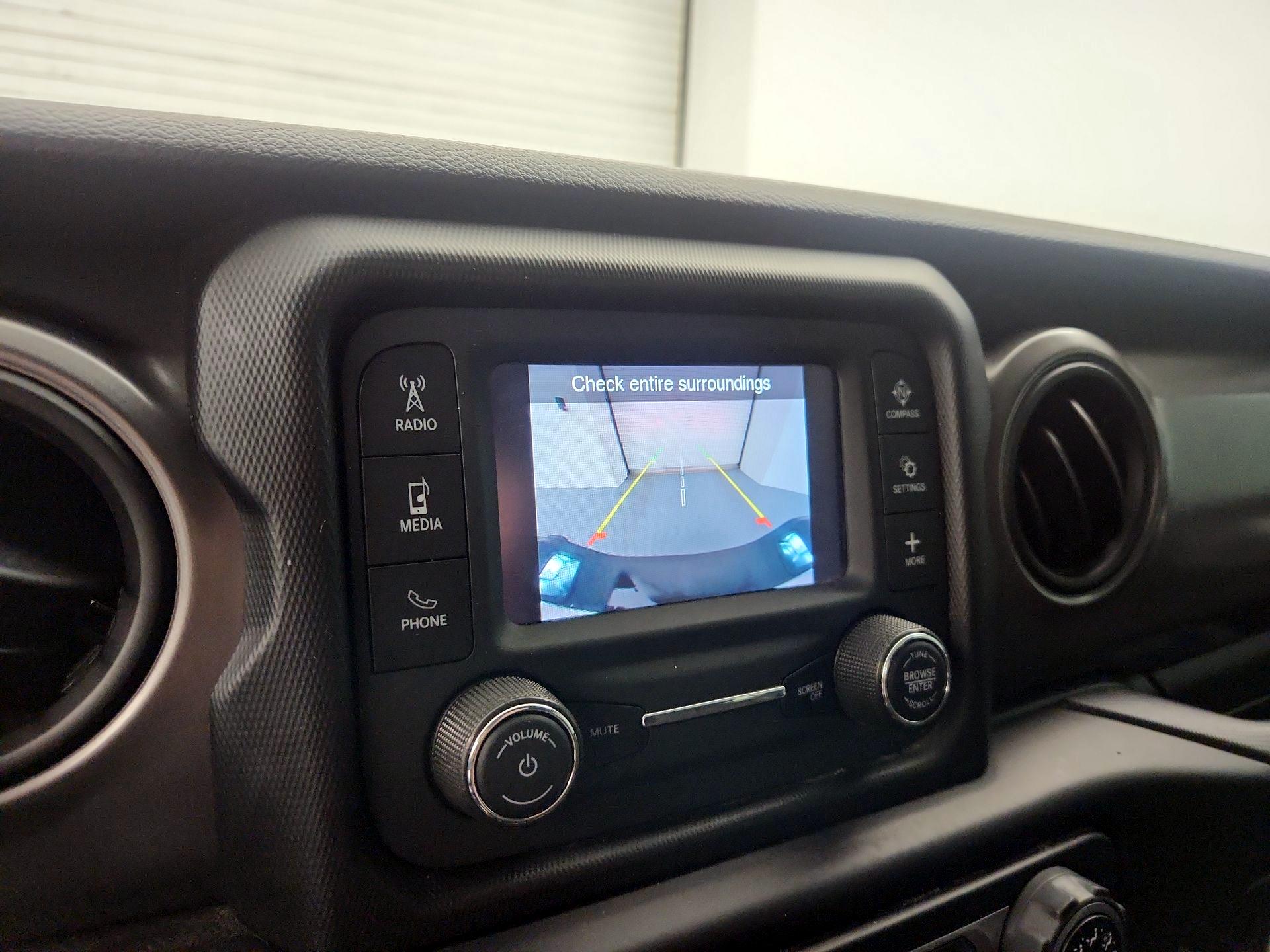 Thumbnail: 2021 Jeep Gladiator - 14