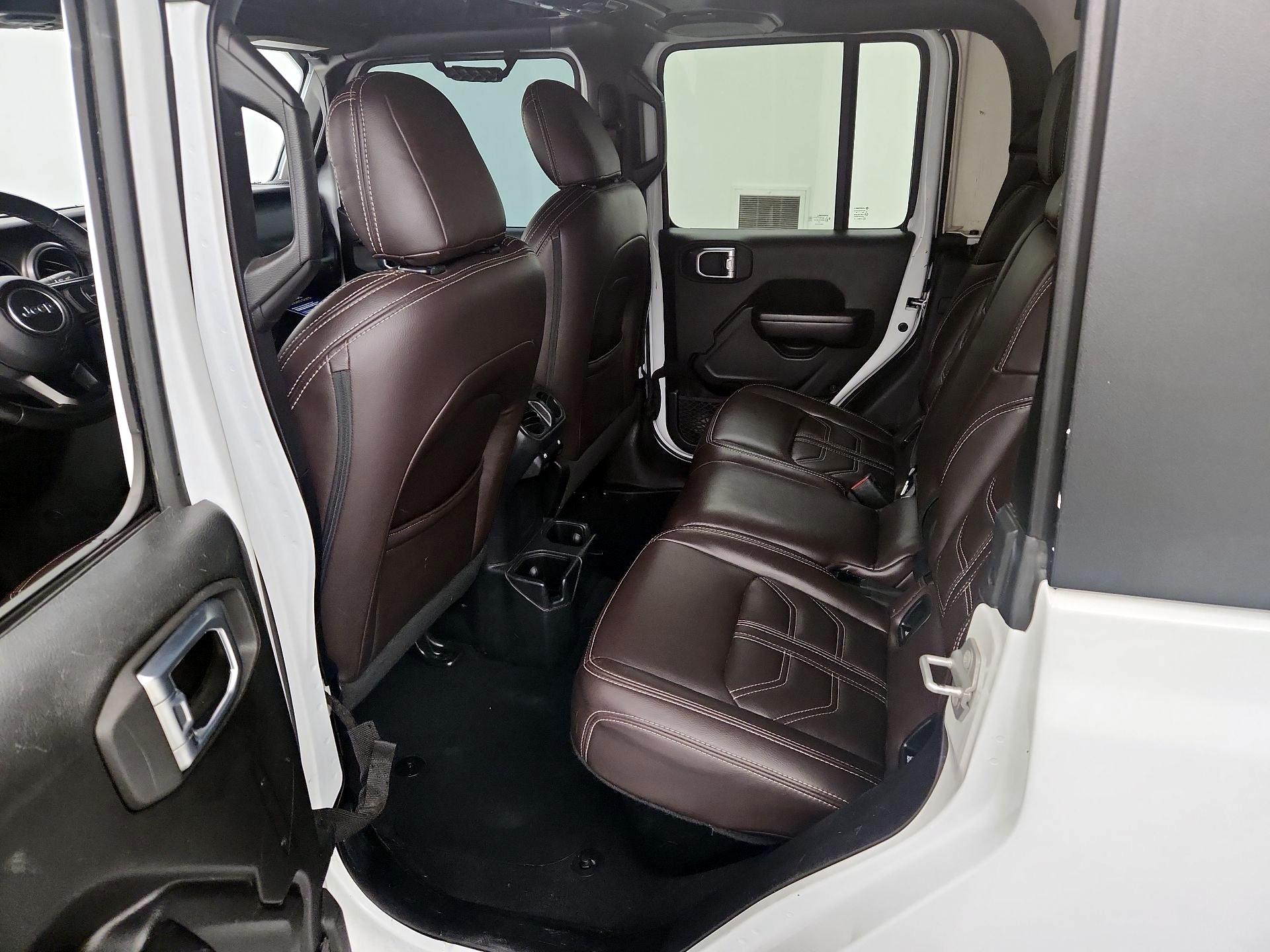 Thumbnail: 2021 Jeep Gladiator - 19