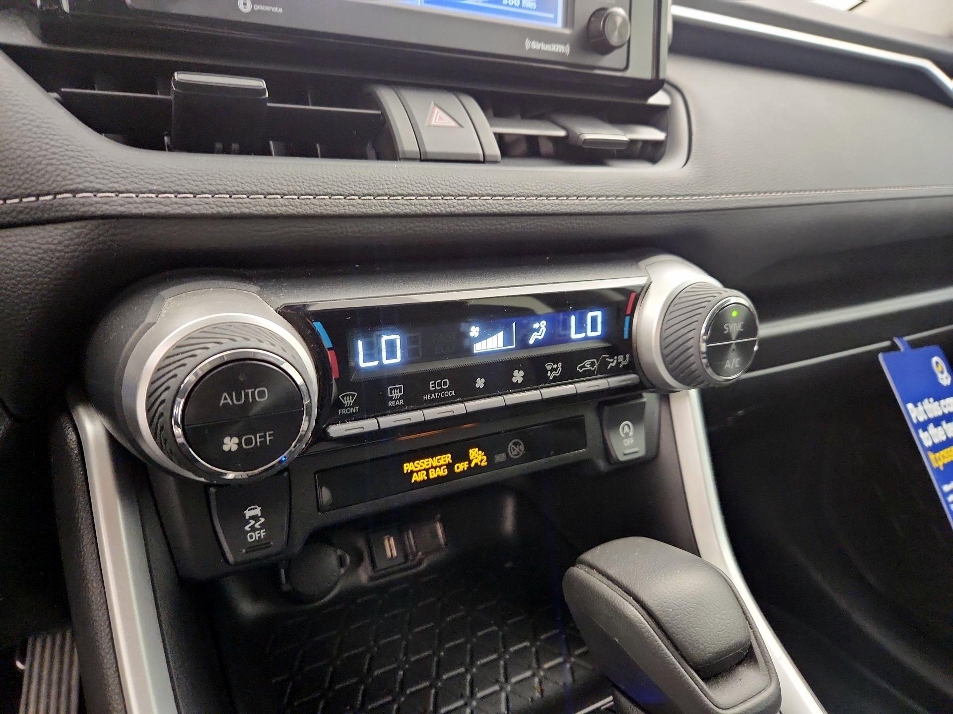 Thumbnail: 2022 Toyota RAV4 - 16