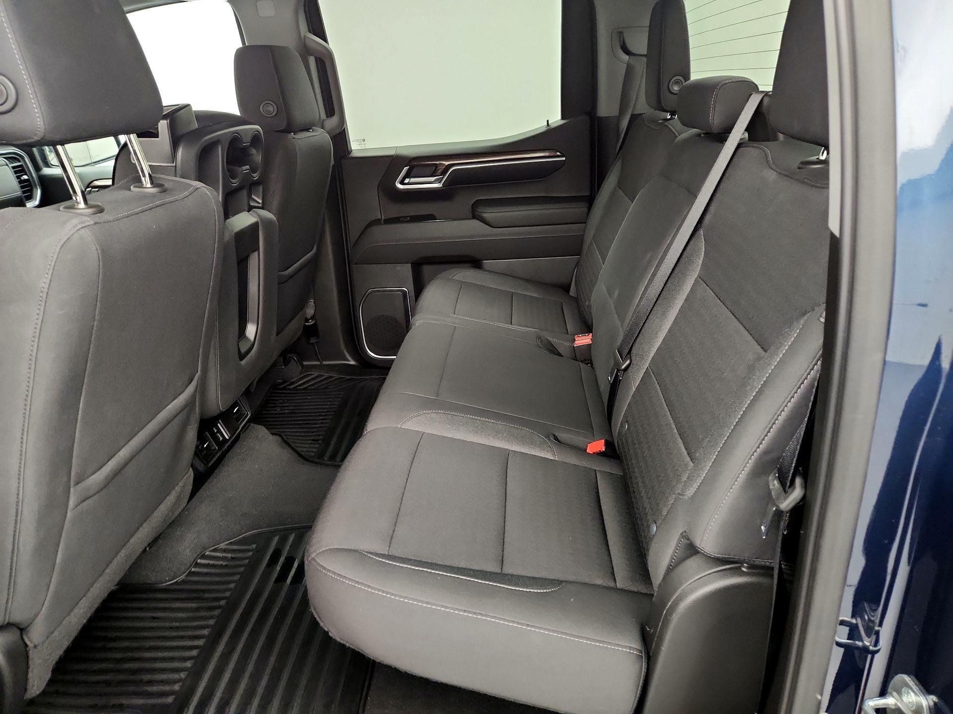 Thumbnail: 2022 Chevrolet Silverado 1500 - 19