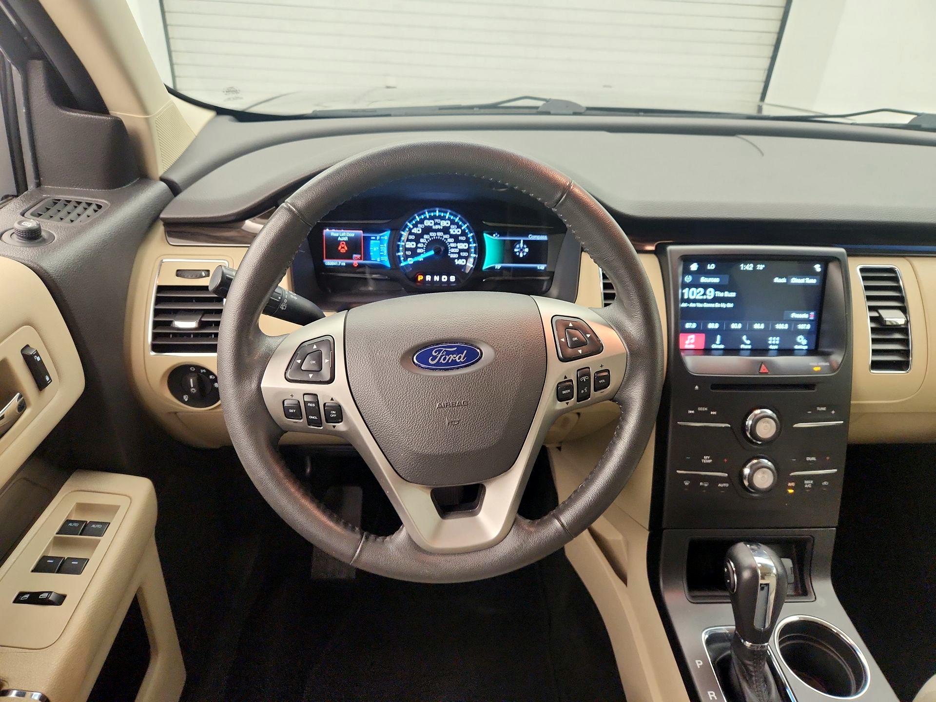 Thumbnail: 2016 Ford Flex - 10