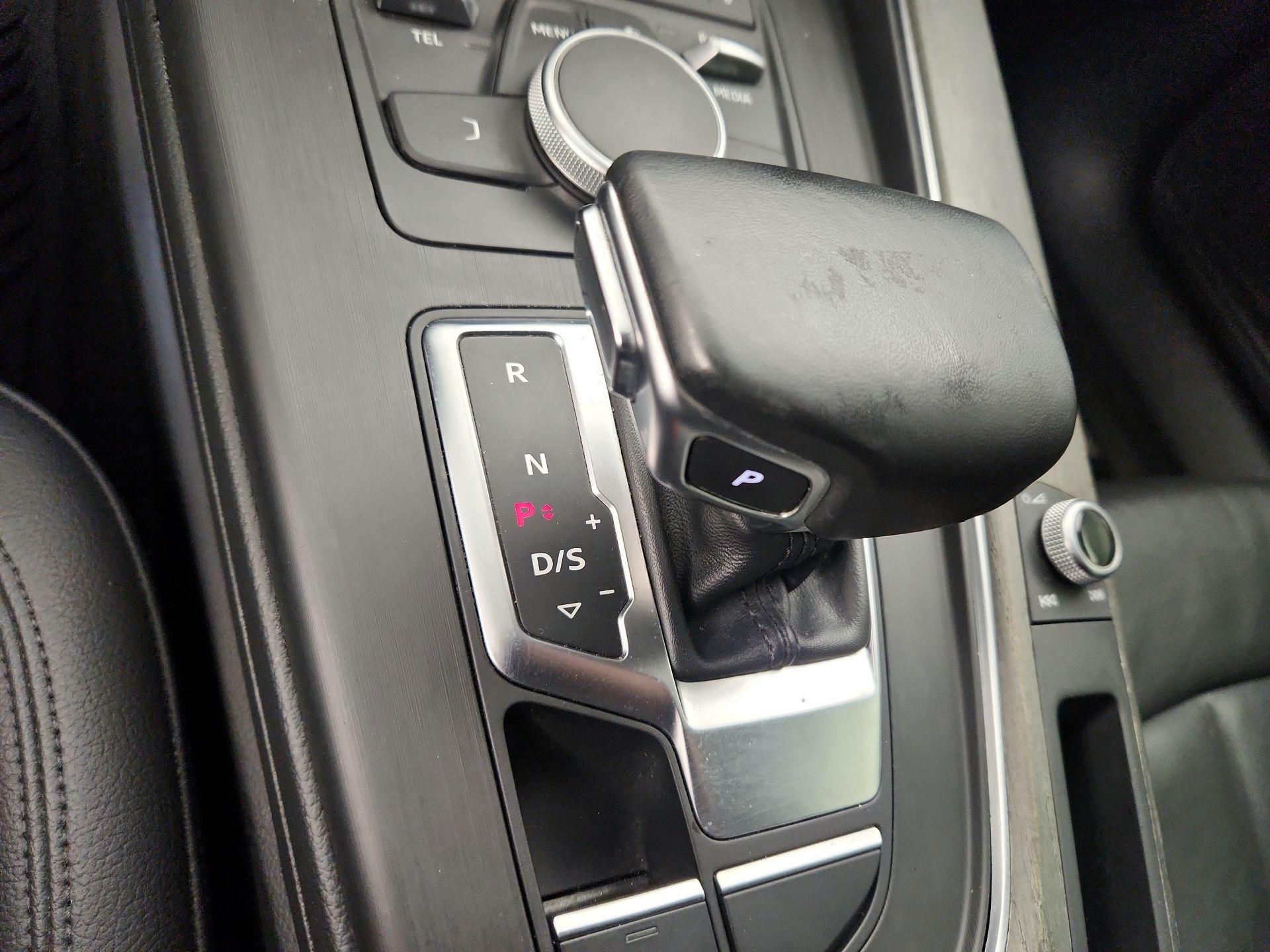 Thumbnail: 2018 Audi A4 - 17