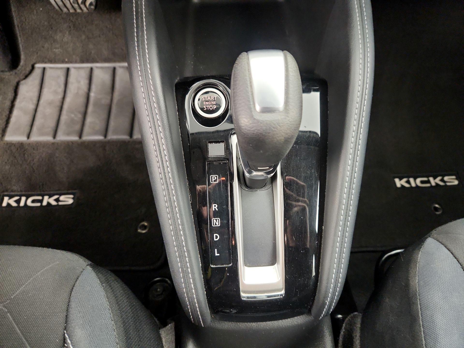 Thumbnail: 2019 Nissan Kicks - 17