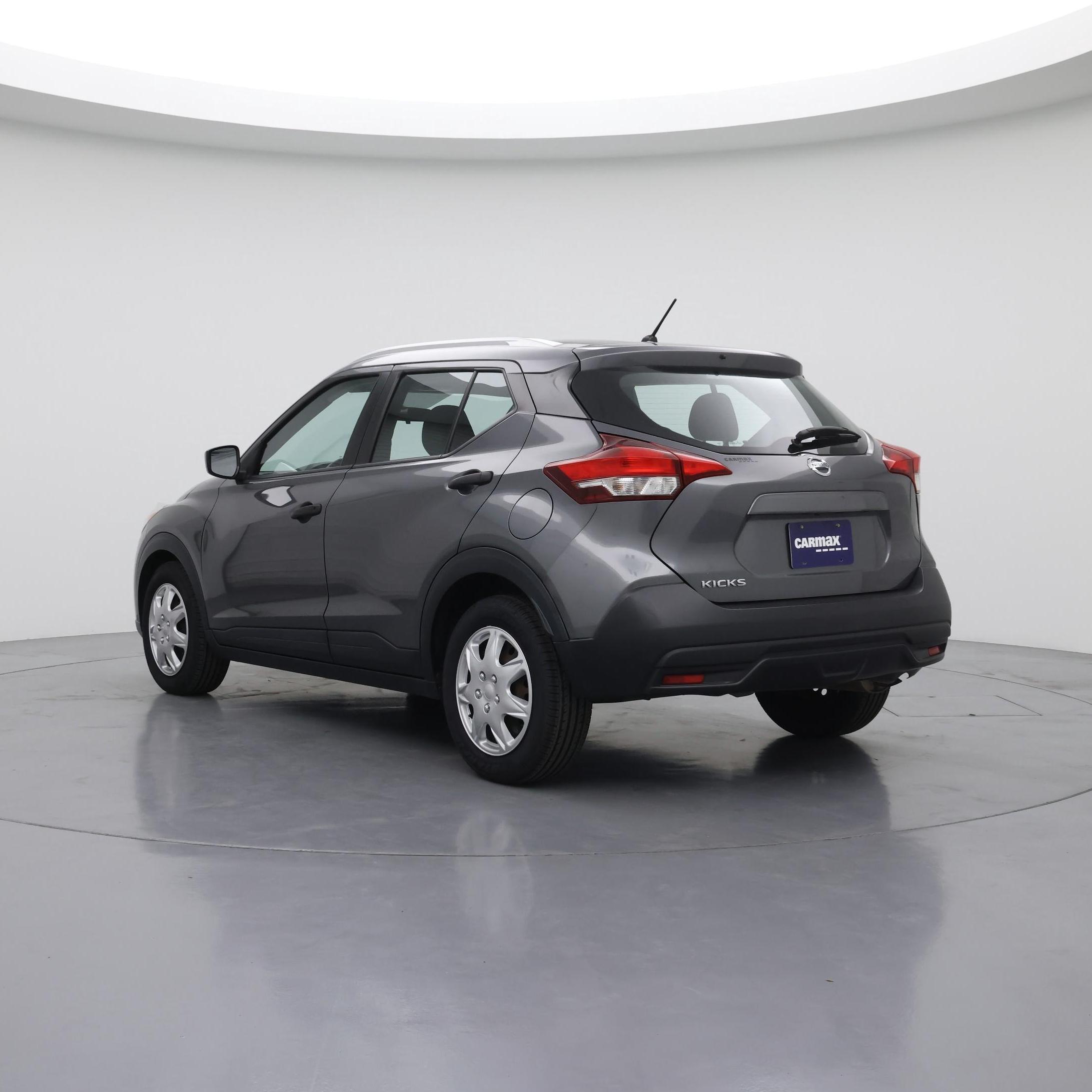 Thumbnail: 2019 Nissan Kicks - 2