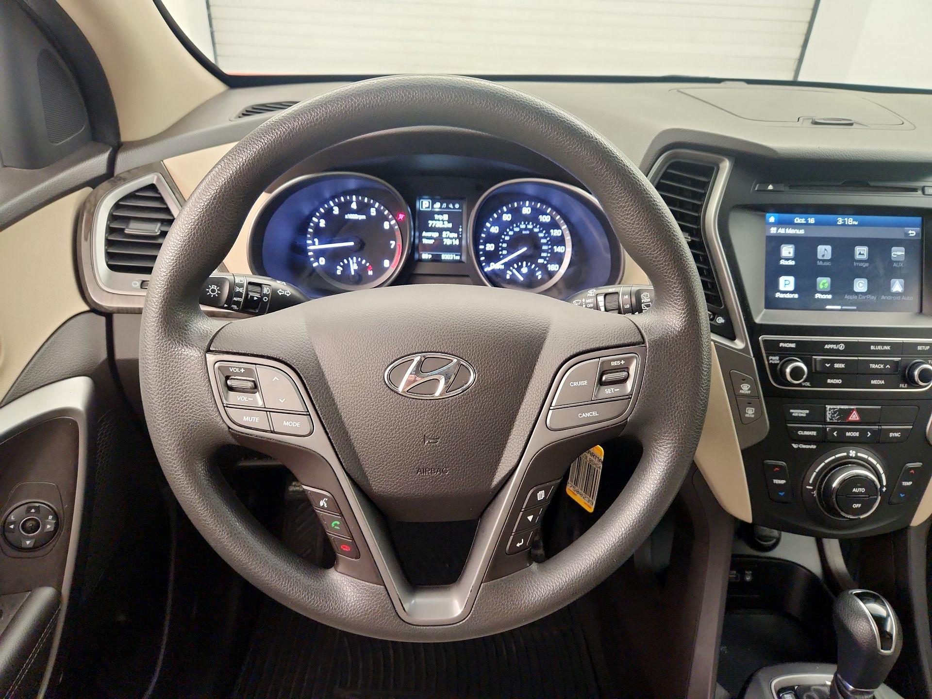Thumbnail: 2017 Hyundai Santa Fe - 10