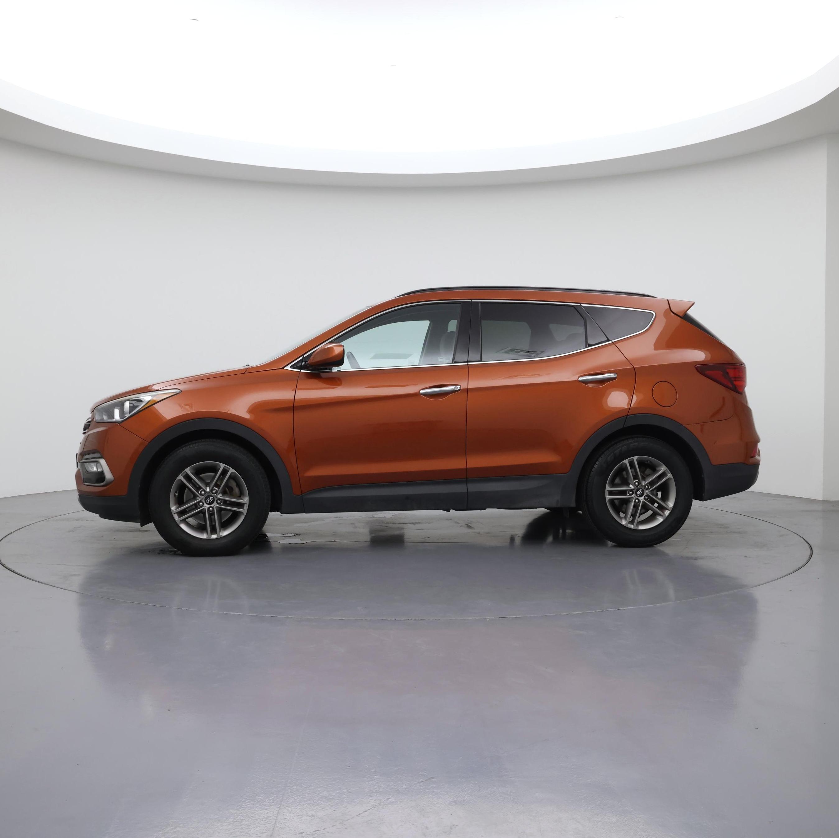 Thumbnail: 2017 Hyundai Santa Fe - 3