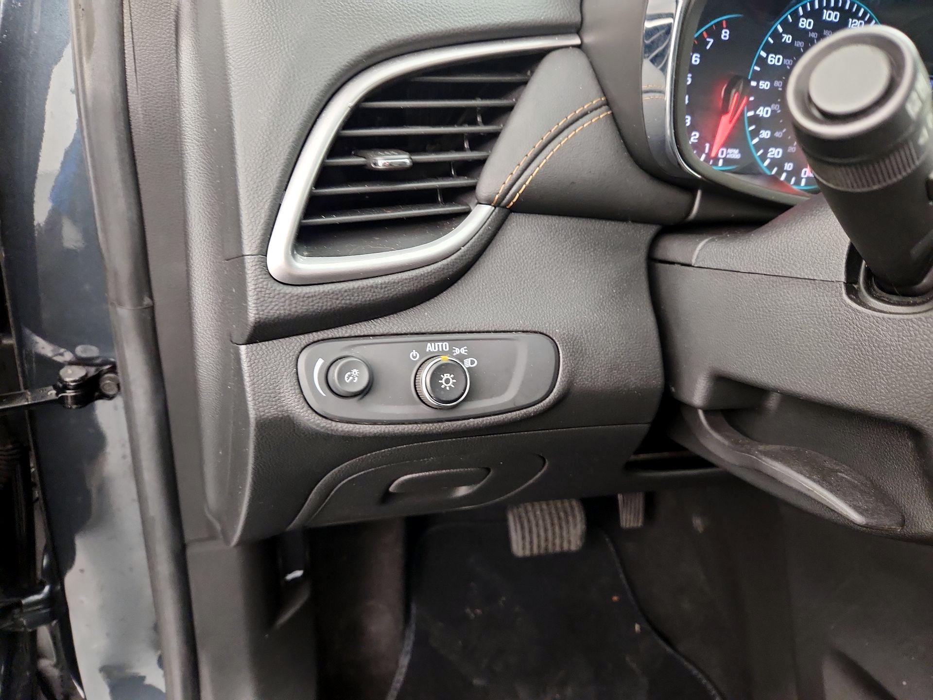 Thumbnail: 2021 Chevrolet Trax - 13