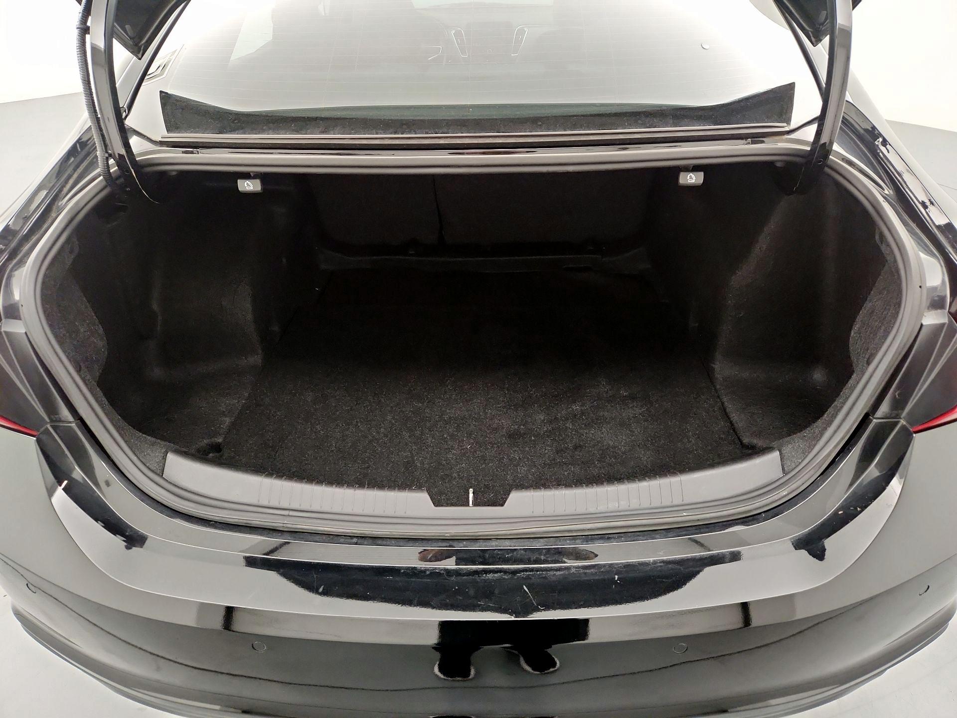 Thumbnail: 2020 Chevrolet Malibu - 20