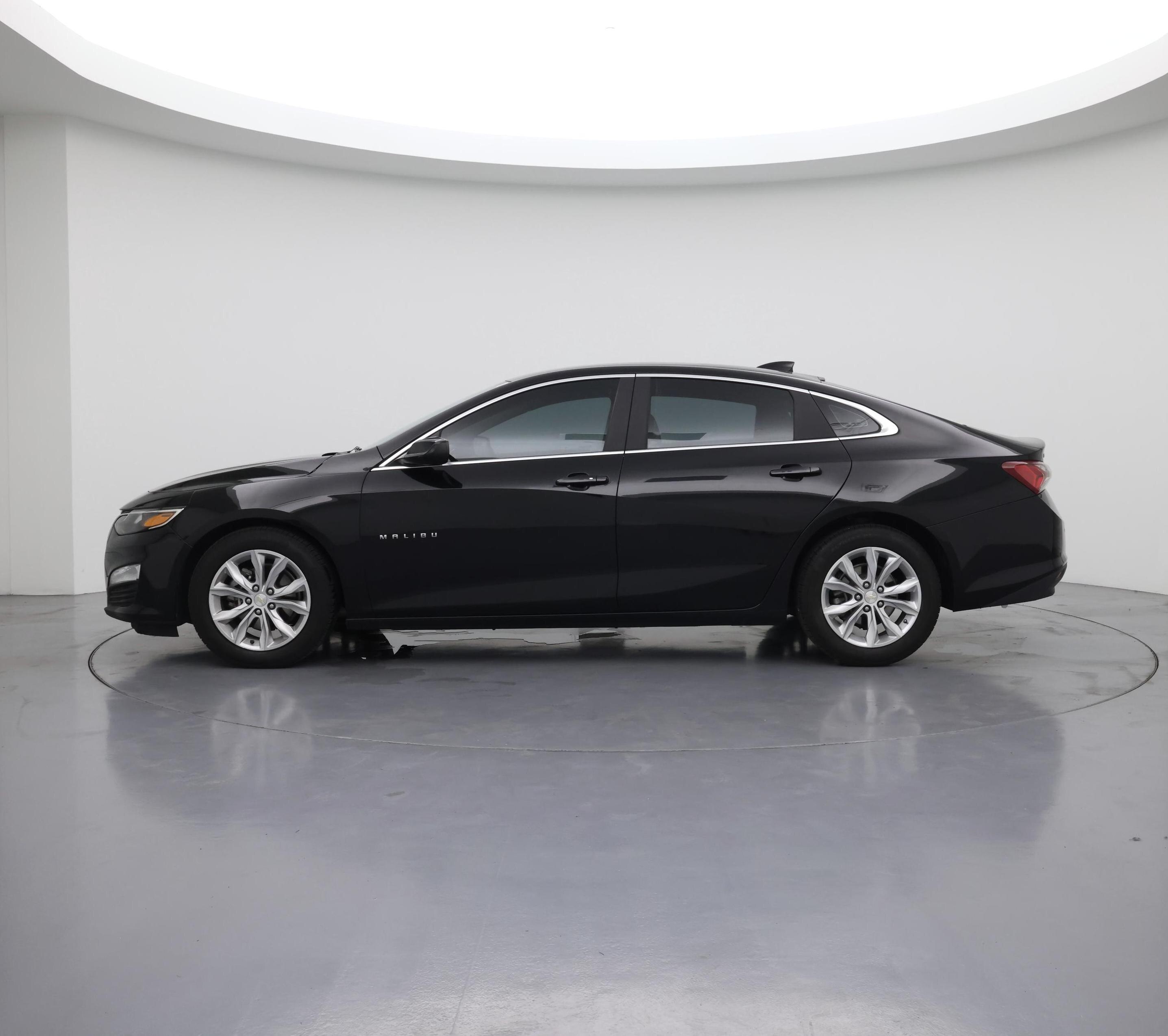 Thumbnail: 2020 Chevrolet Malibu - 3