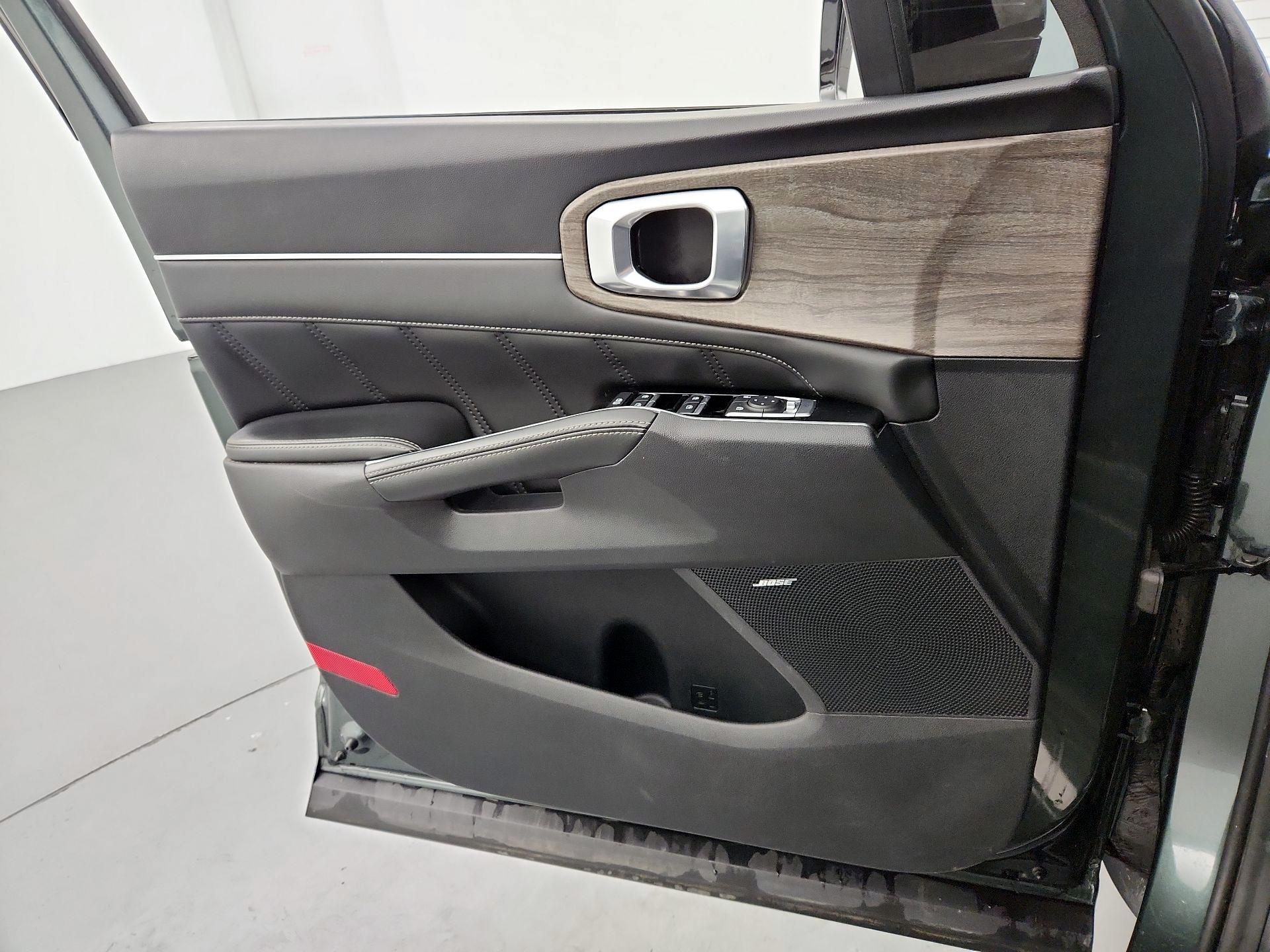 Thumbnail: 2021 Kia Sorento - 12