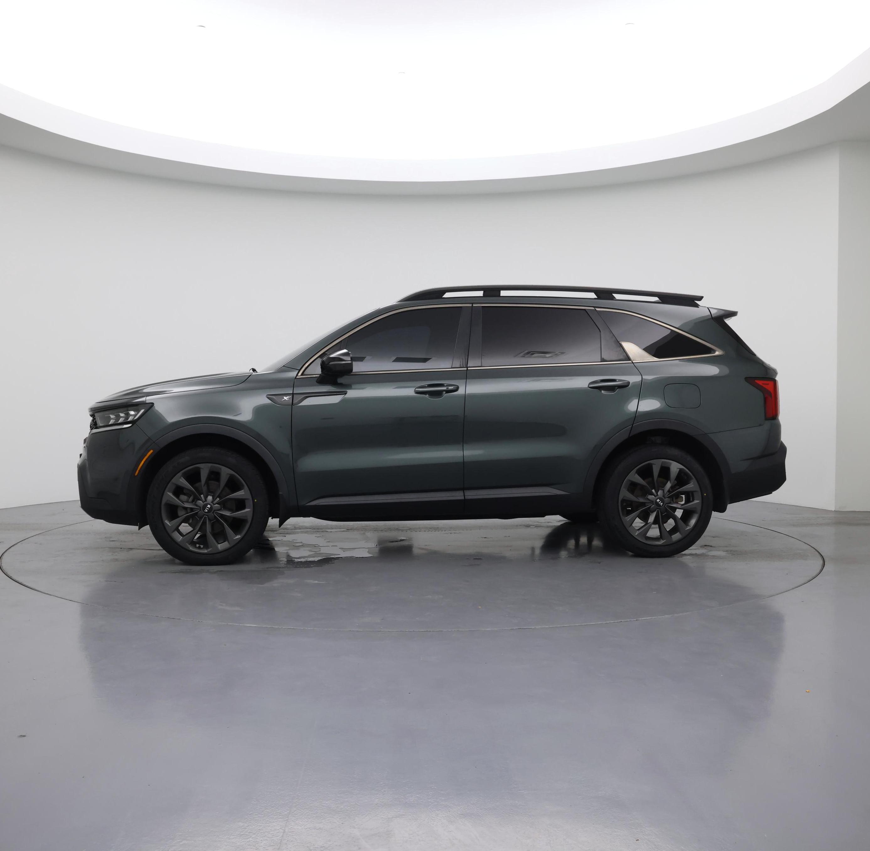 Thumbnail: 2021 Kia Sorento - 3