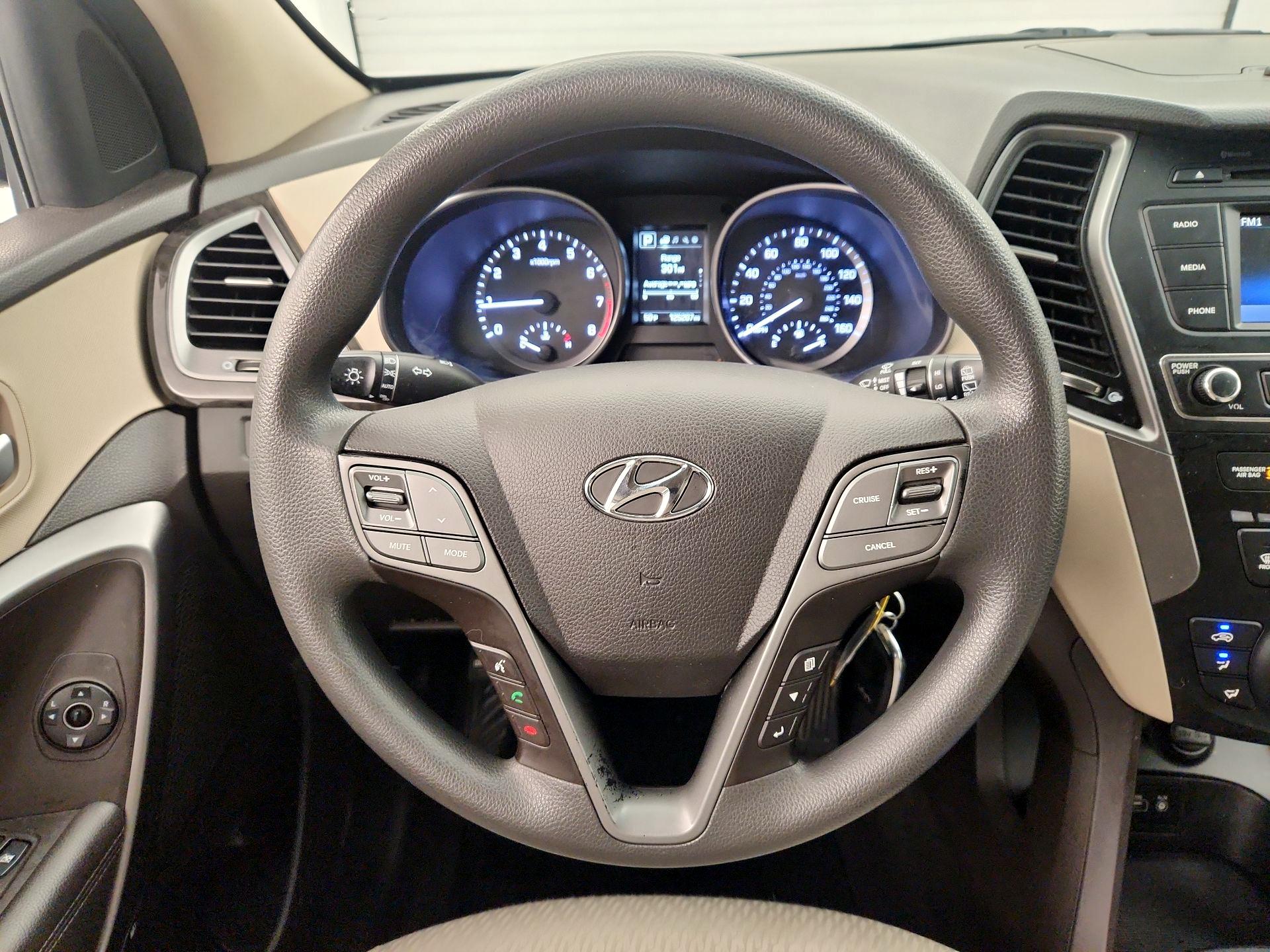 Thumbnail: 2018 Hyundai Santa Fe - 10