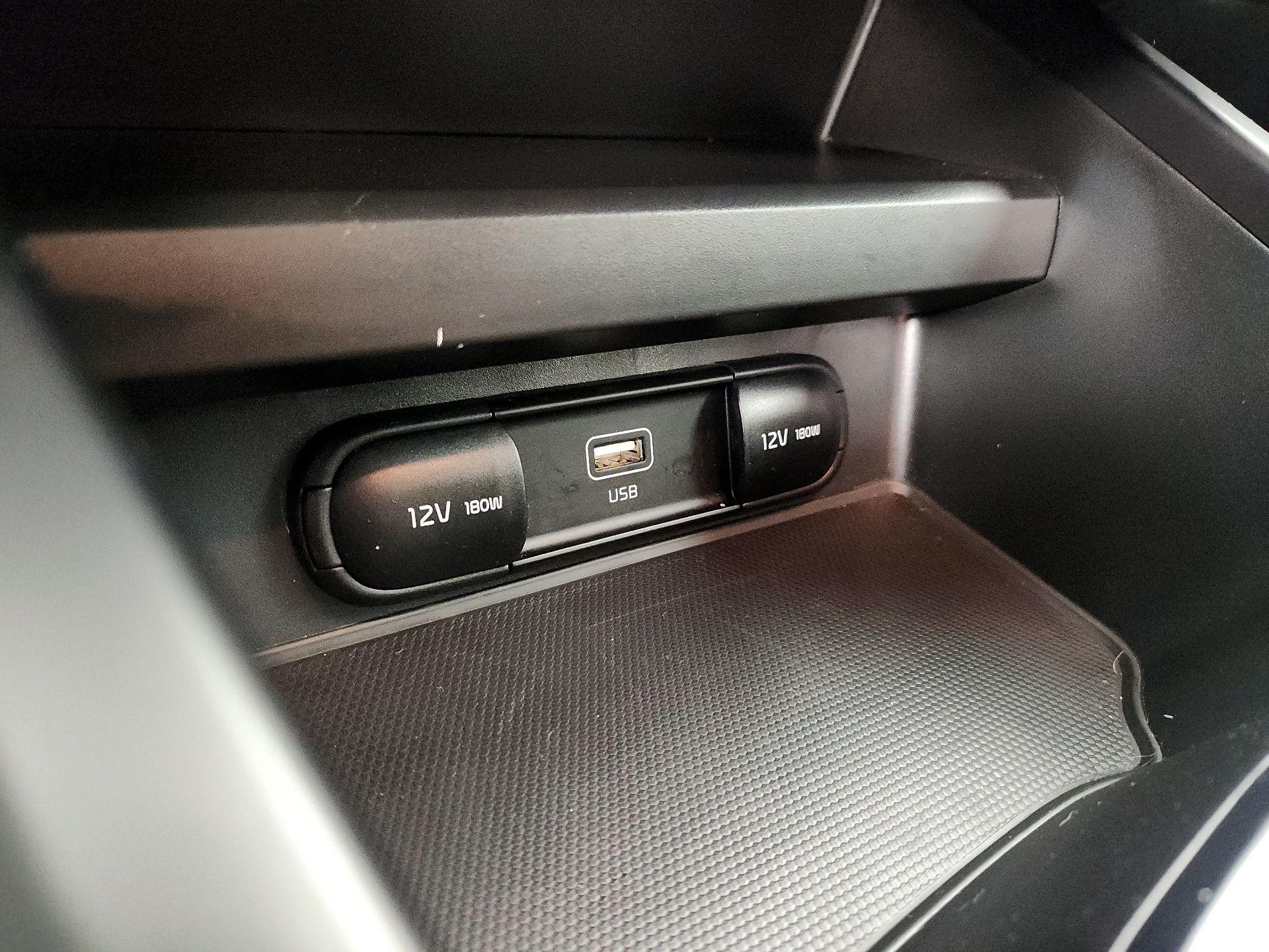 Thumbnail: 2025 Kia Soul - 18