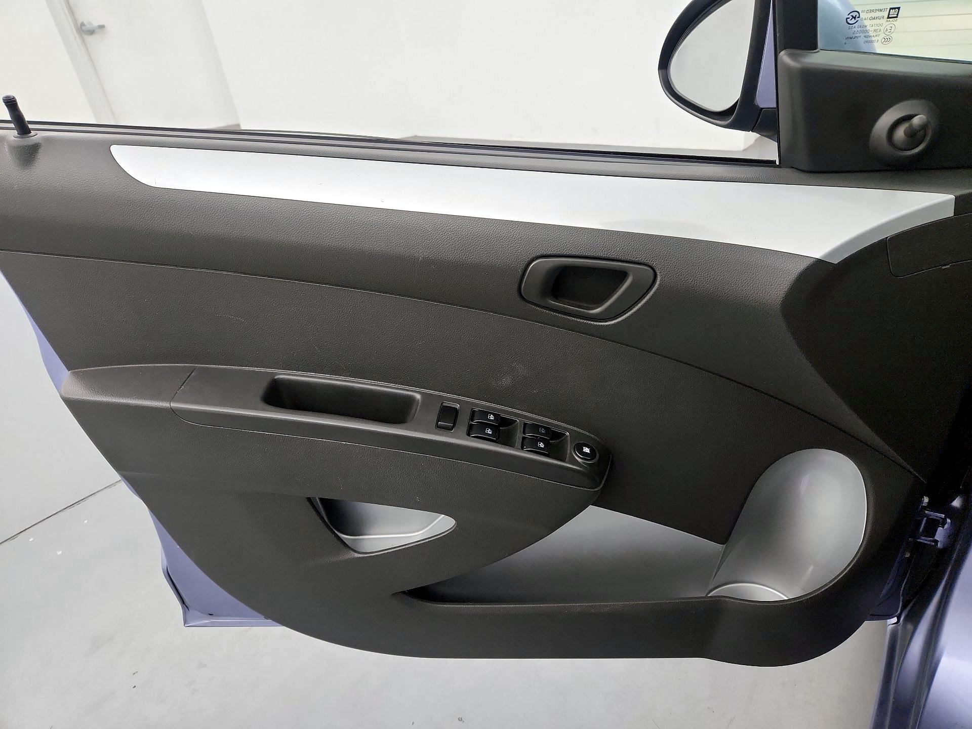 Thumbnail: 2014 Chevrolet Spark - 12