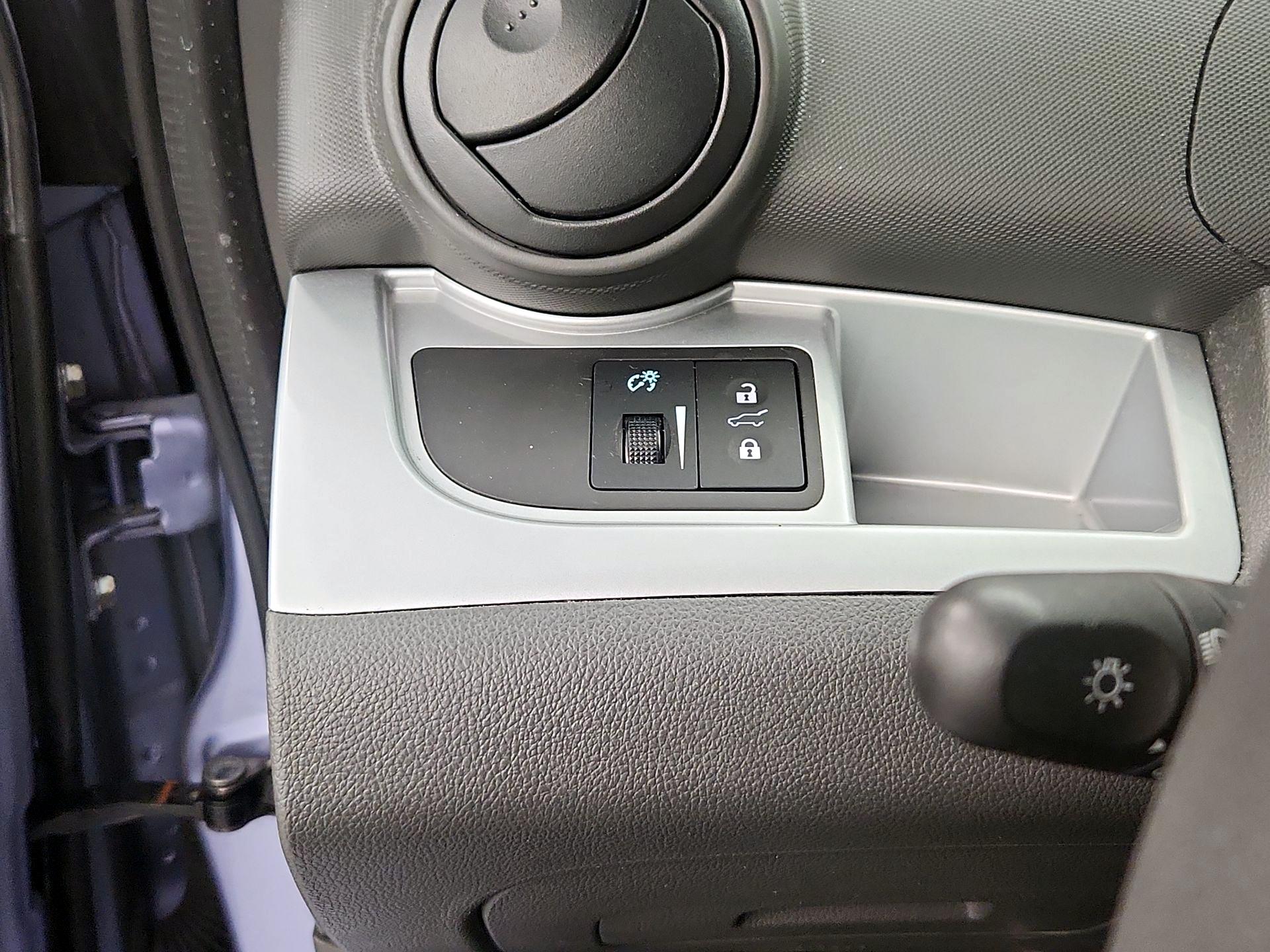 Thumbnail: 2014 Chevrolet Spark - 13