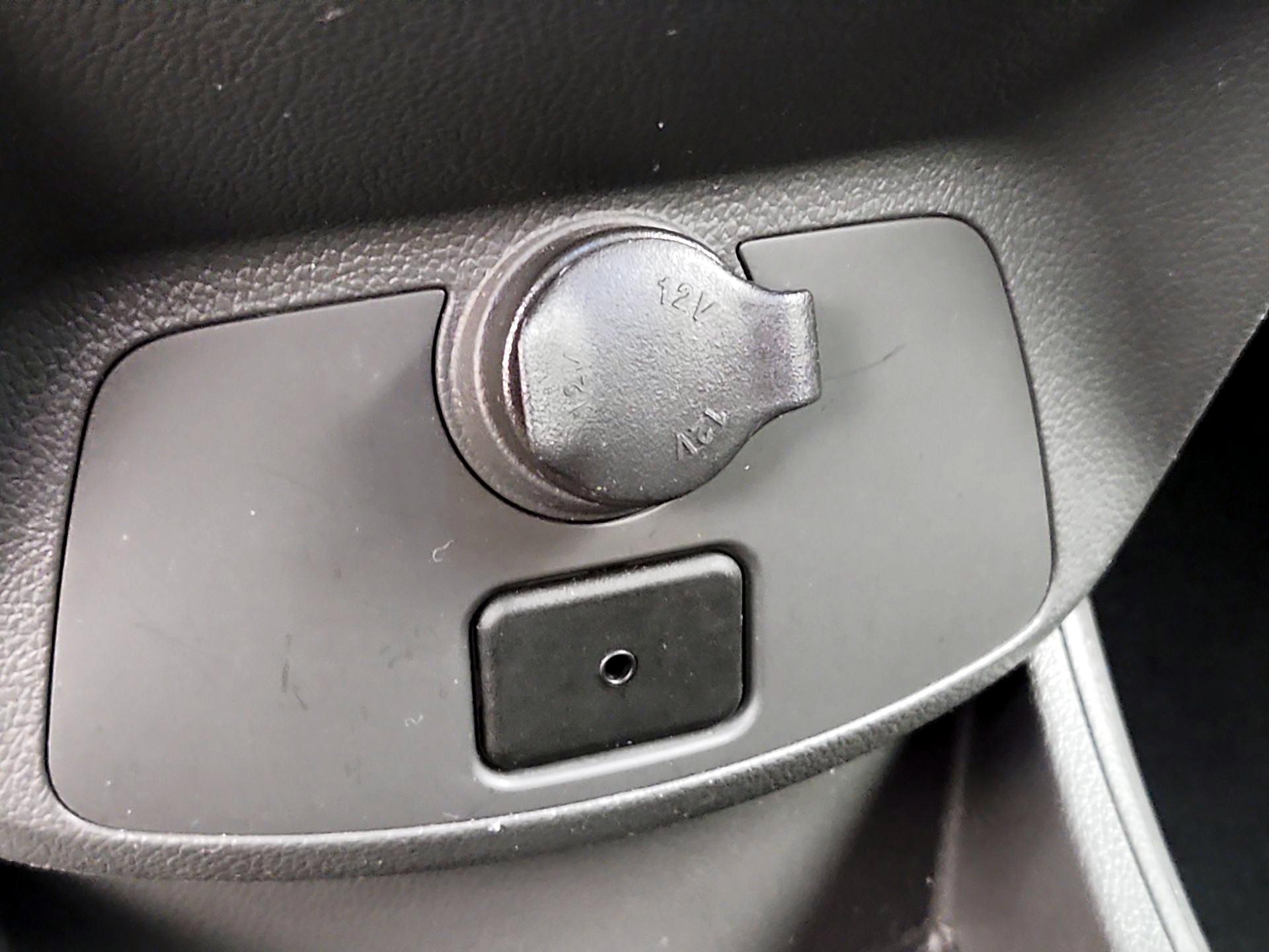 Thumbnail: 2014 Chevrolet Spark - 17