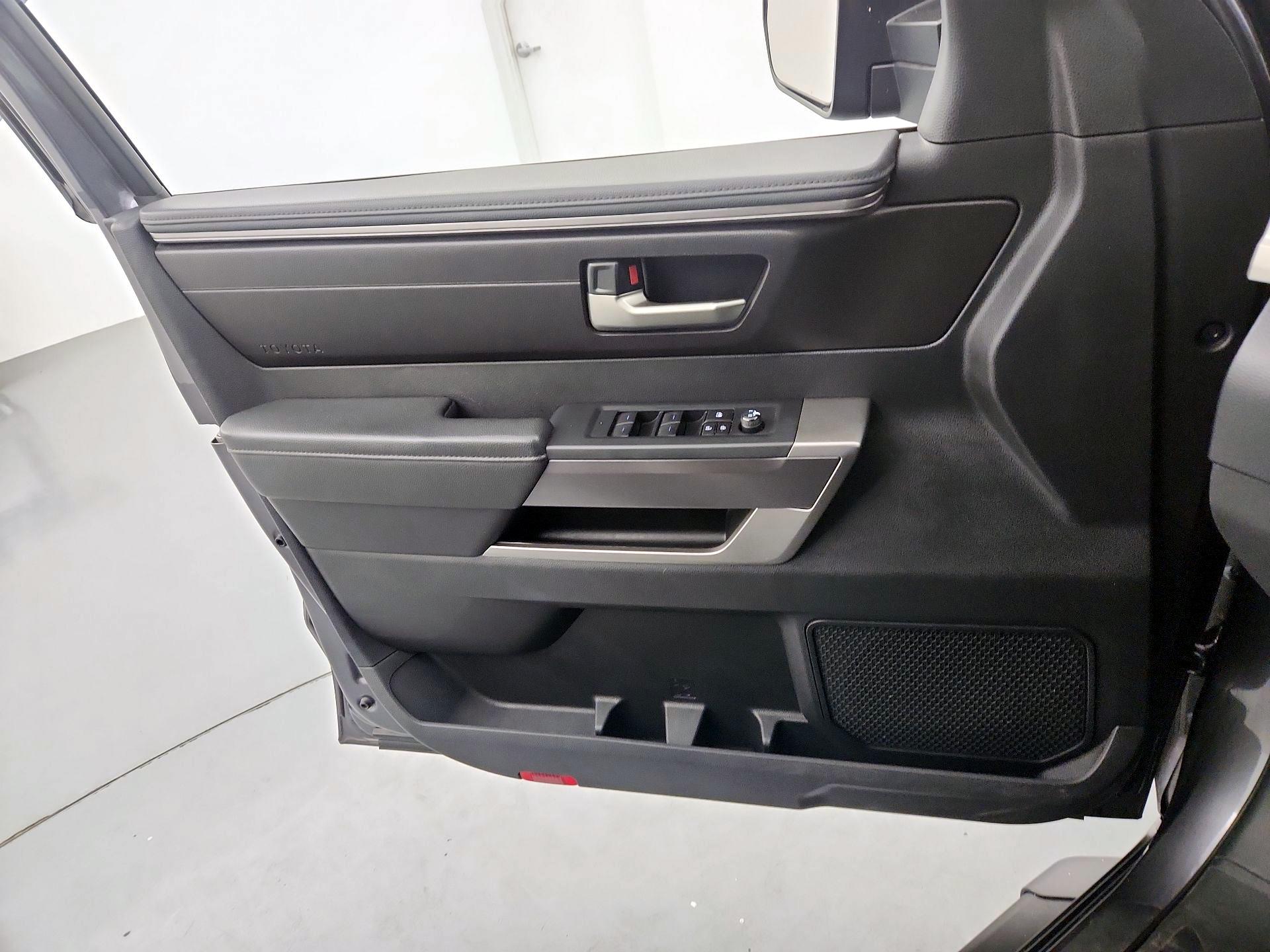 Thumbnail: 2023 Toyota Tundra - 12