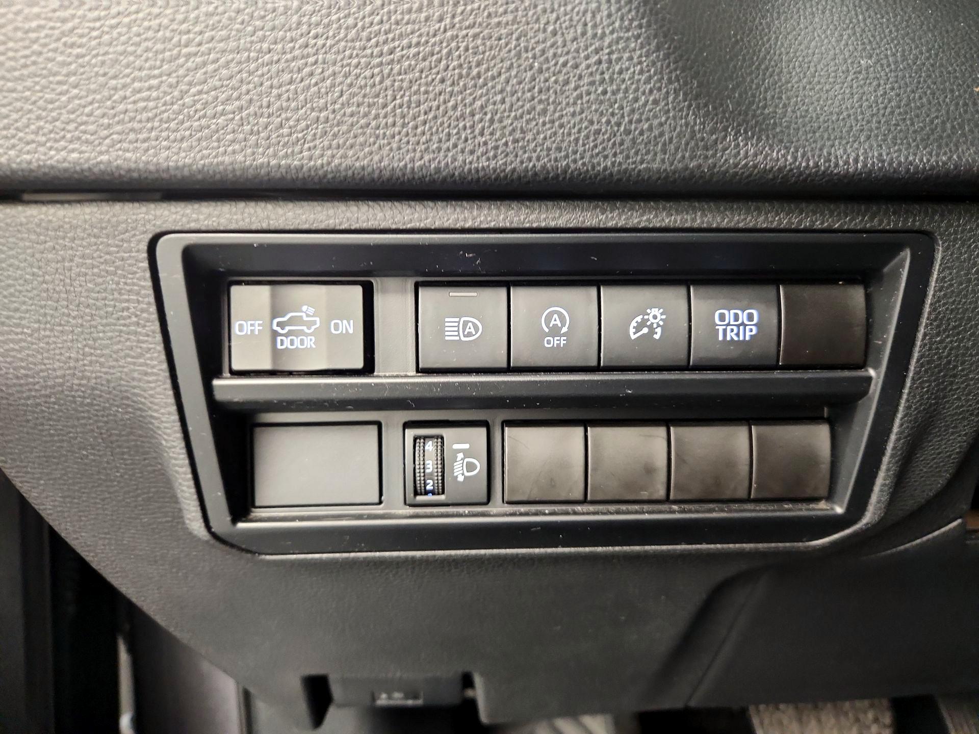 Thumbnail: 2023 Toyota Tundra - 13