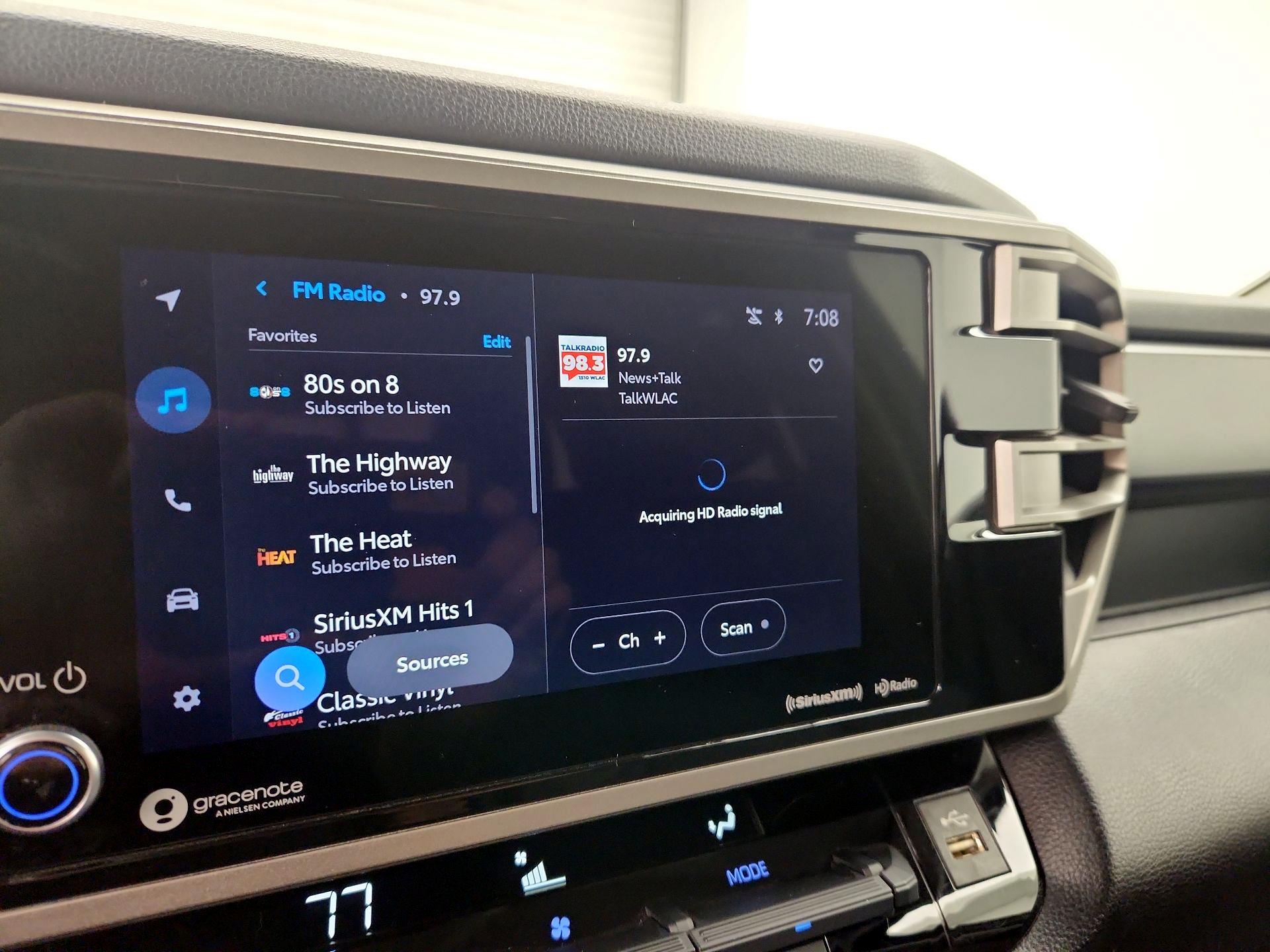 Thumbnail: 2023 Toyota Tundra - 15