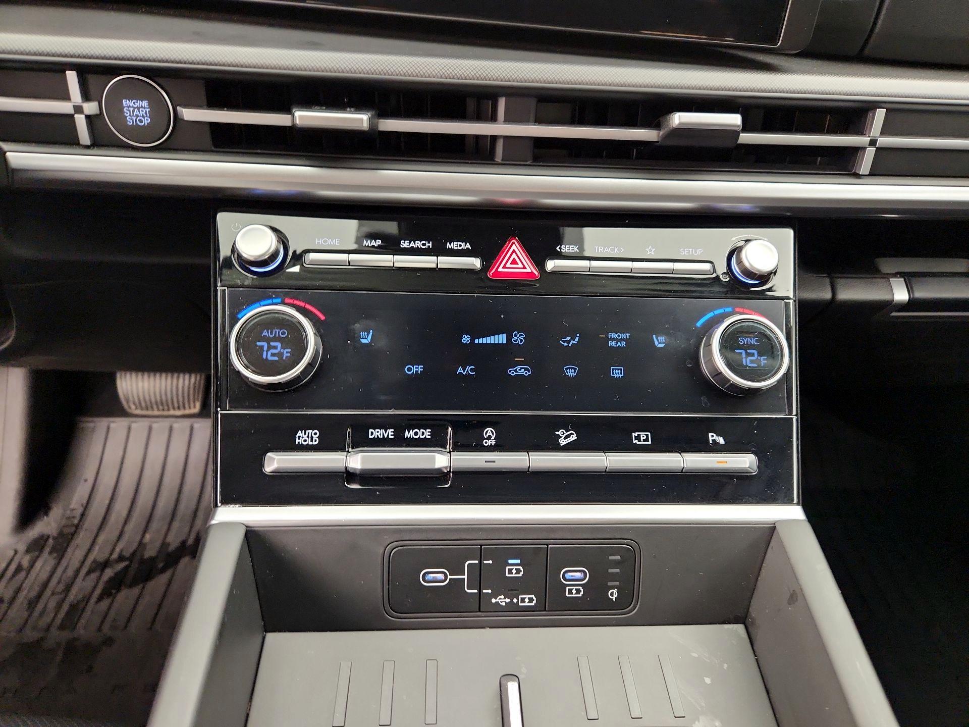 Thumbnail: 2025 Hyundai Santa Fe - 16