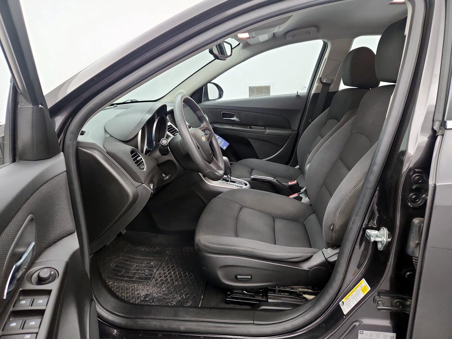 Thumbnail: 2016 Chevrolet Cruze - 11